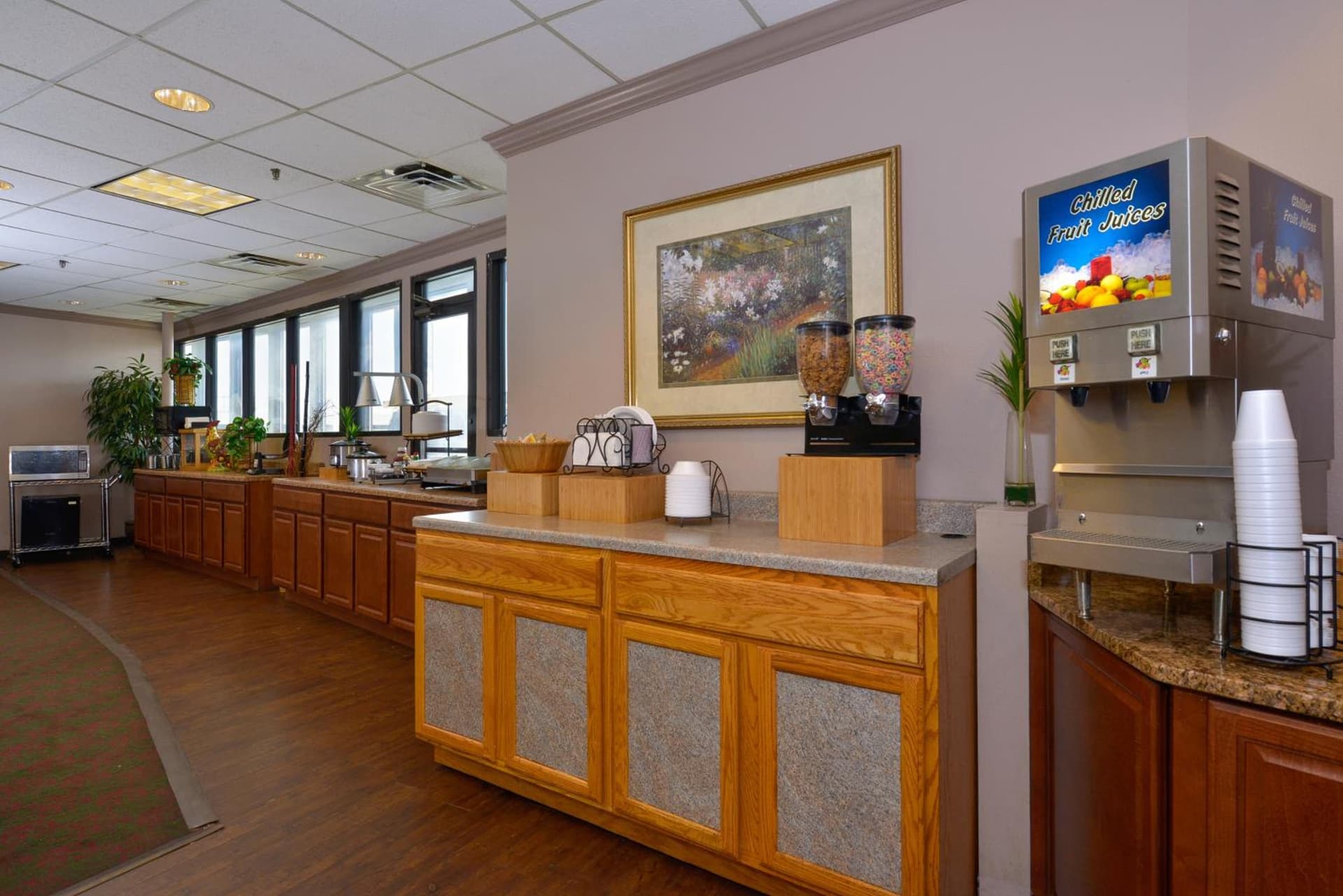 Lamplighter Inn-South gallery photo in Springfield, MO — image 12