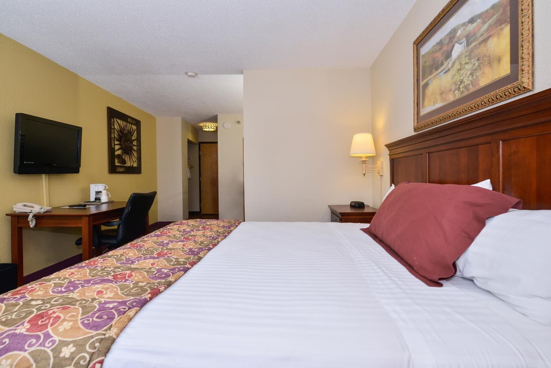 Lamplighter Inn-South gallery photo in Springfield, MO — image 16