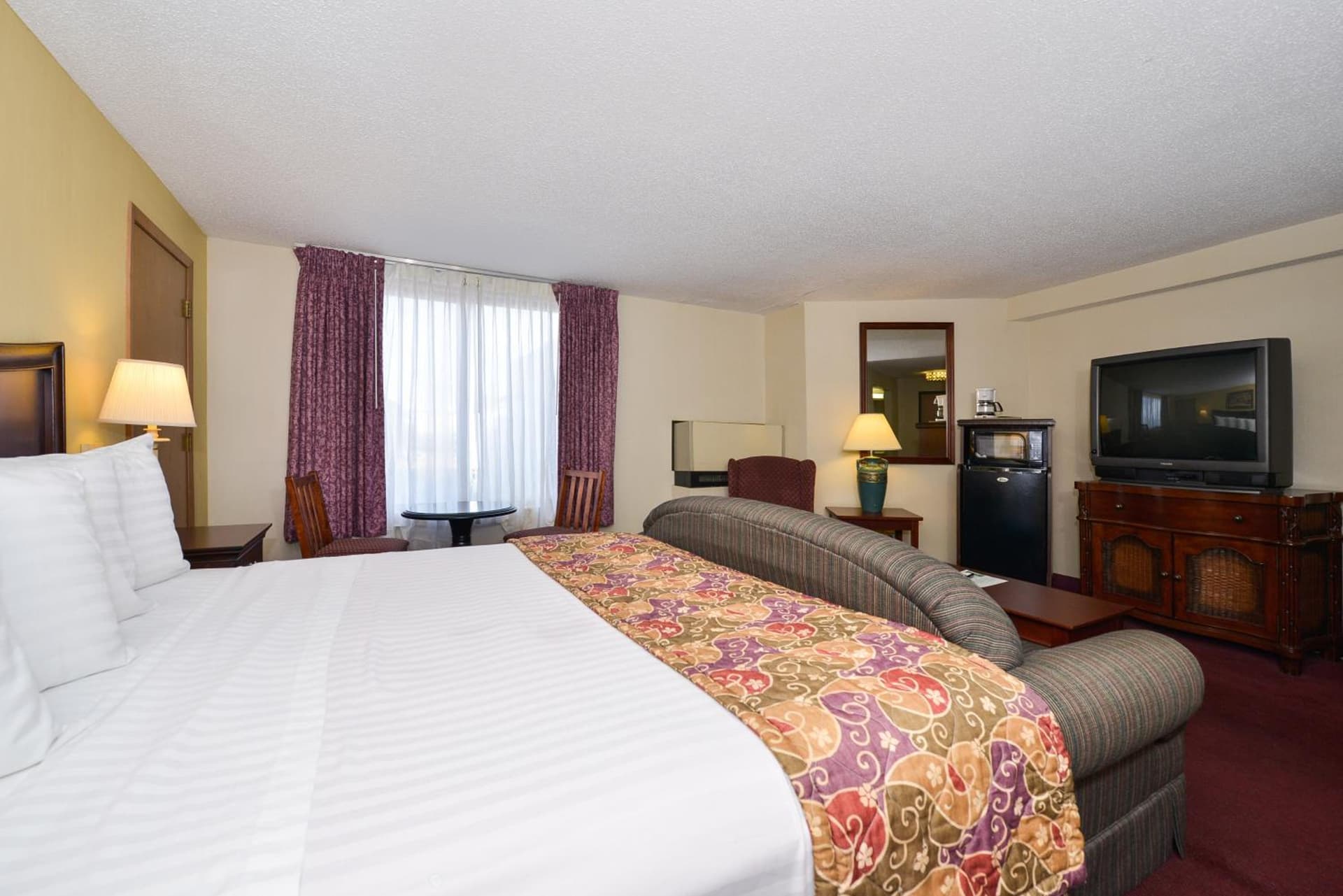 Lamplighter Inn-South gallery photo in Springfield, MO — image 36