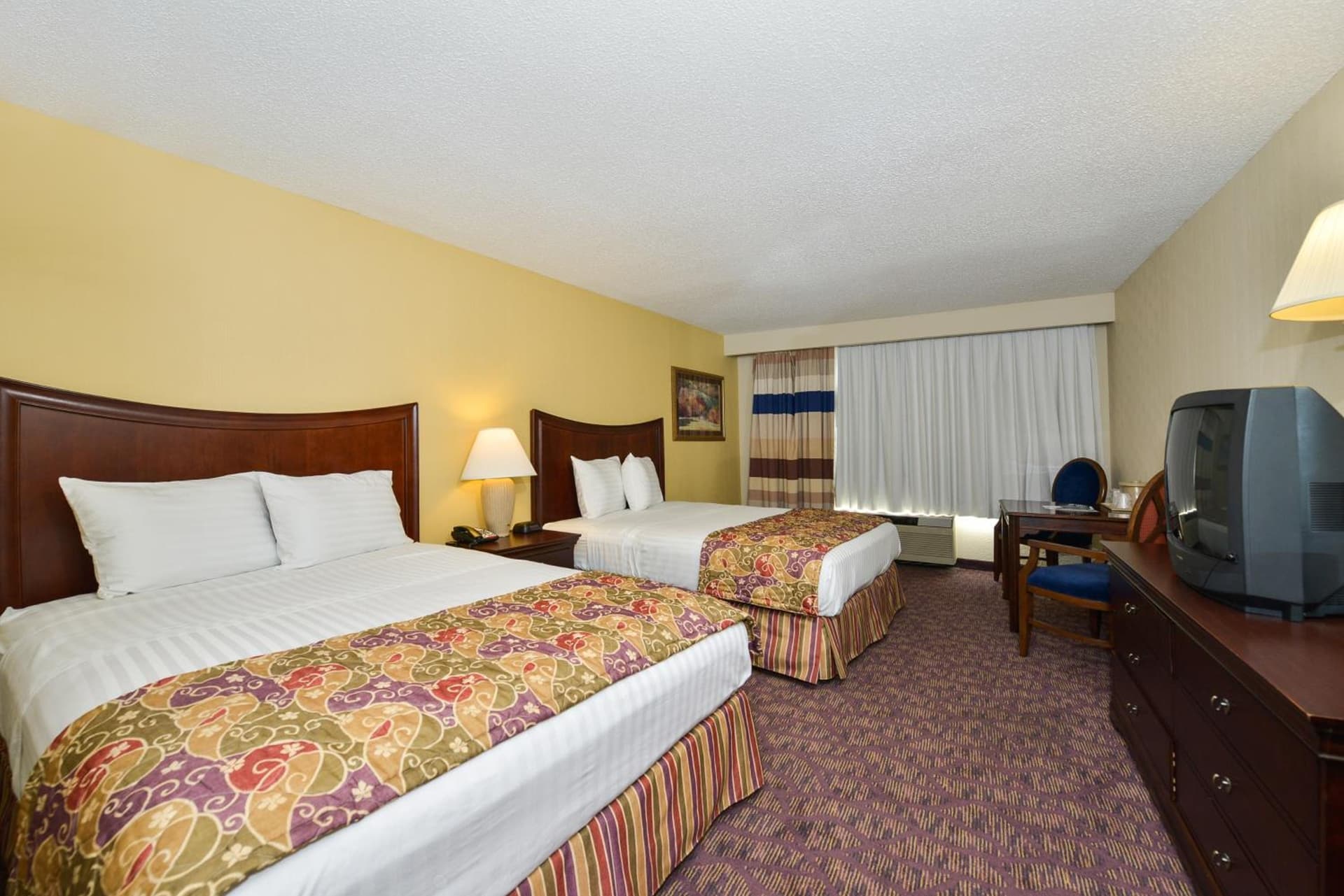 Lamplighter Inn-South property views in Springfield, MO — gallery photo 3