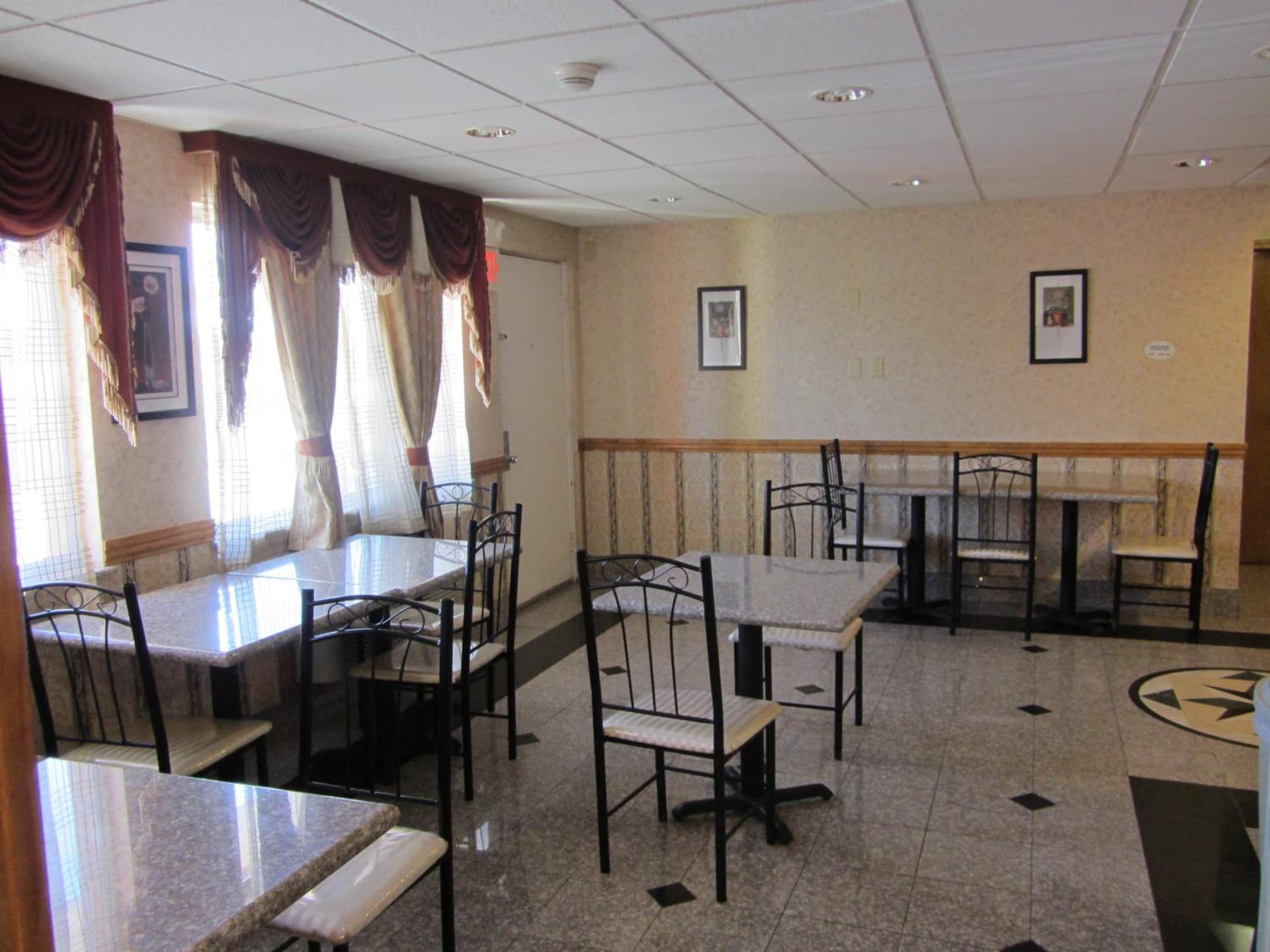 Motel 6-El Paso, TX - West gallery photo in El Paso, TX — image 34