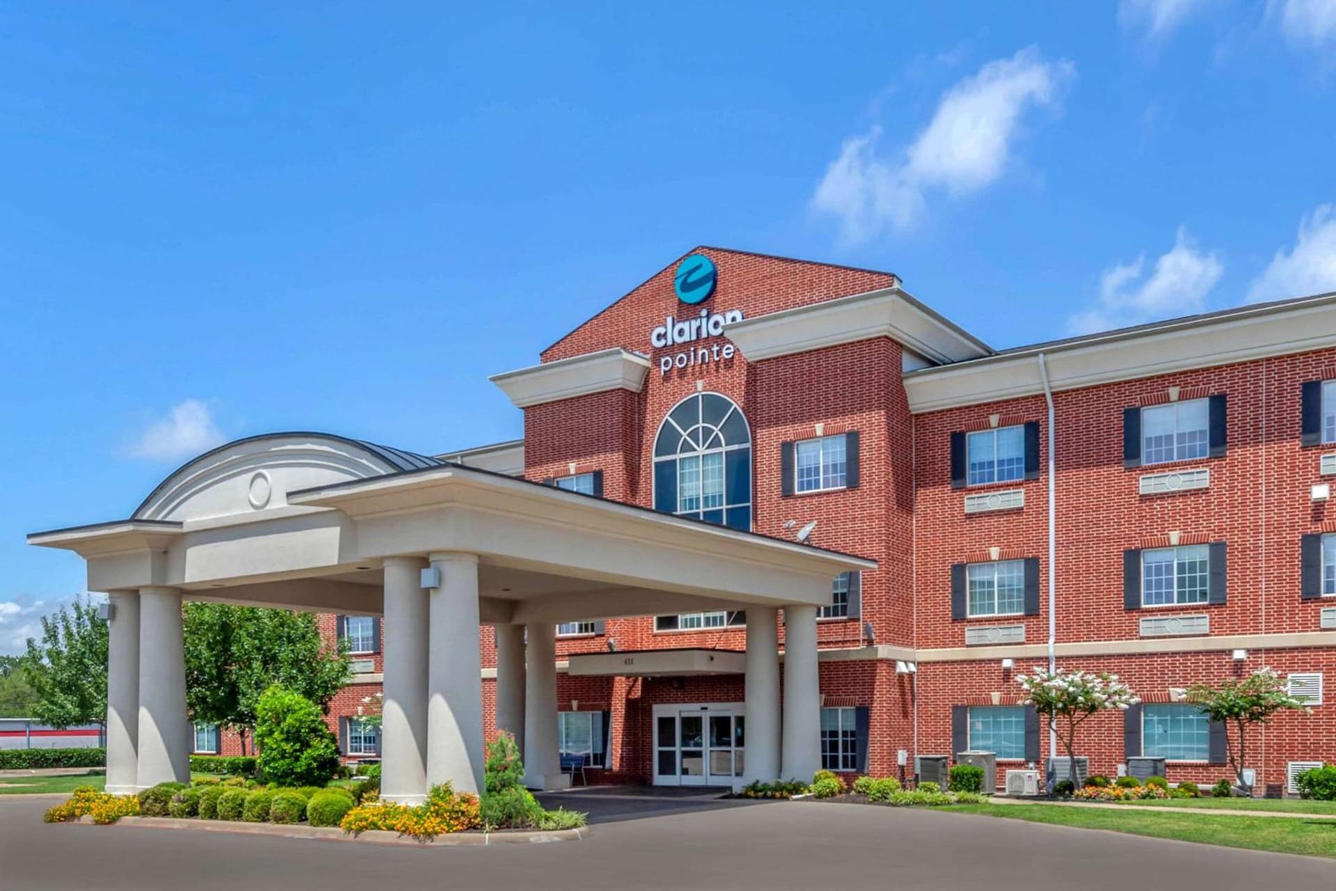 Clarion Pointe Sulphur Springs — hotel in Sulphur Springs, Texas