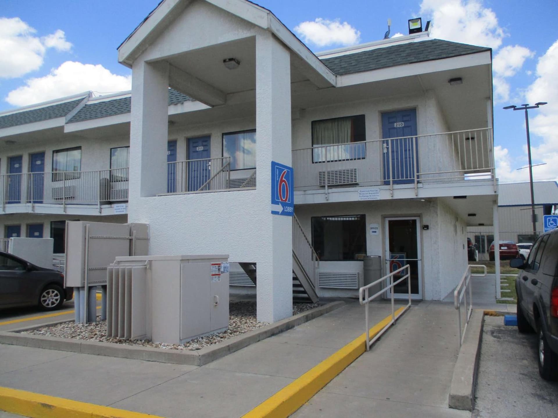 Motel 6-Austin, TX - North Central featured exterior or lobby in Austin, TX — similar hotel