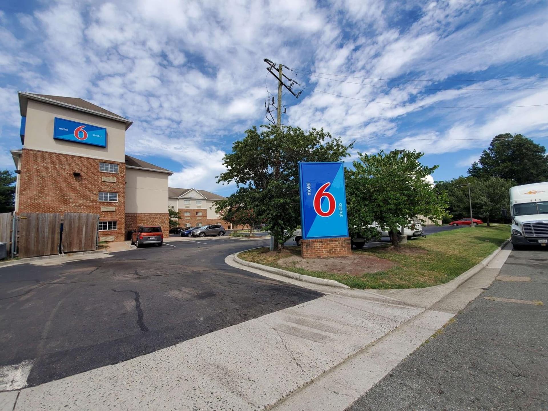 Studio 6 Extended Stay - Richmond, VA - I-64 West property views in Richmond, VA — gallery photo 3