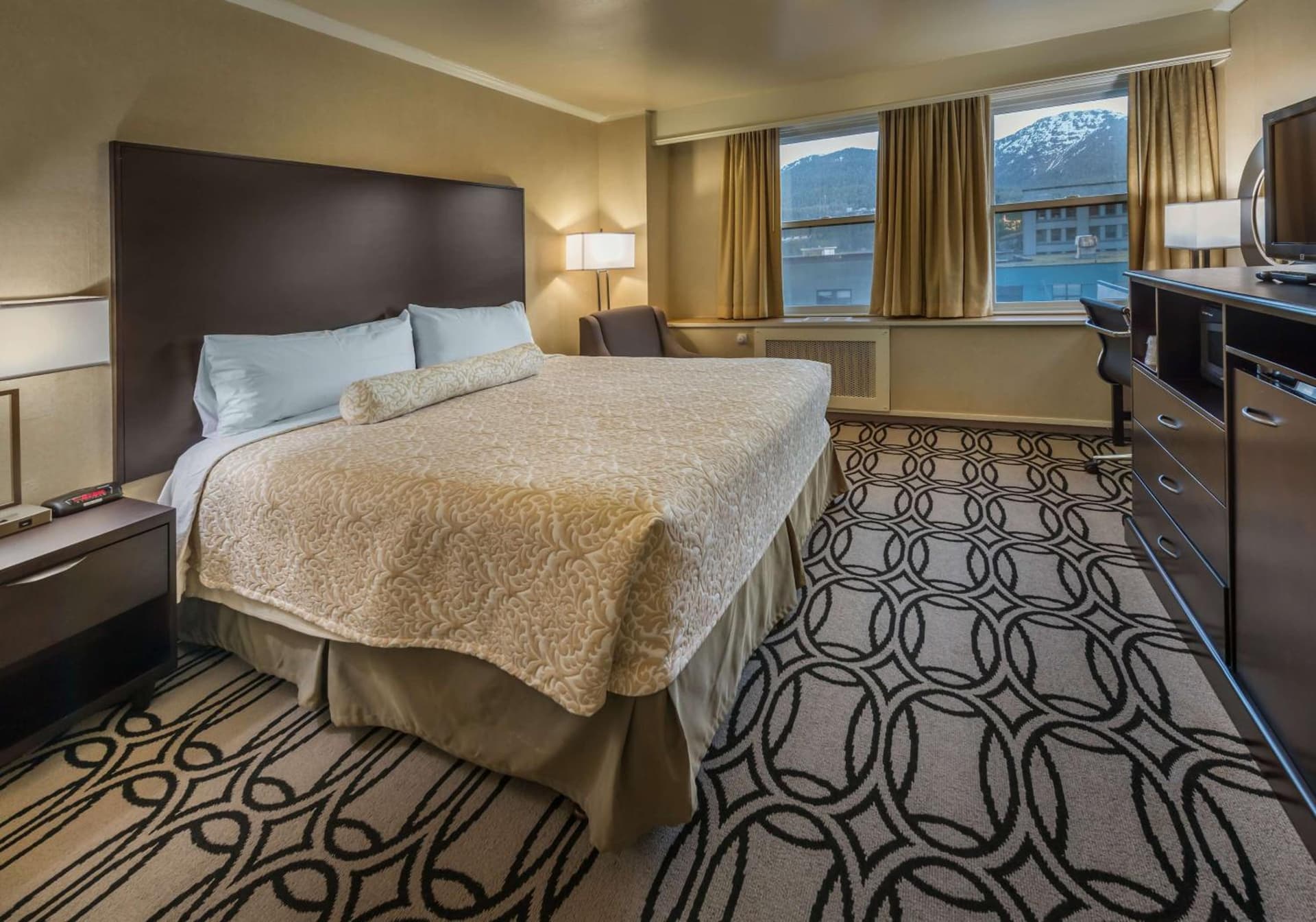 Baranof Downtown, BW Signature Collection property views in Juneau, AK — gallery photo 3