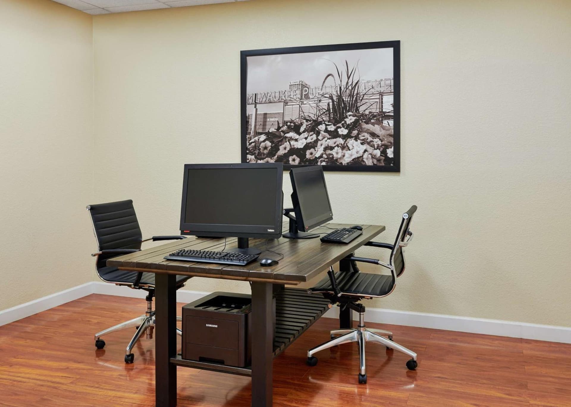 Best Western Plus Milwaukee Airport Hotel & Conference Center gallery photo in Milwaukee, WI — image 15