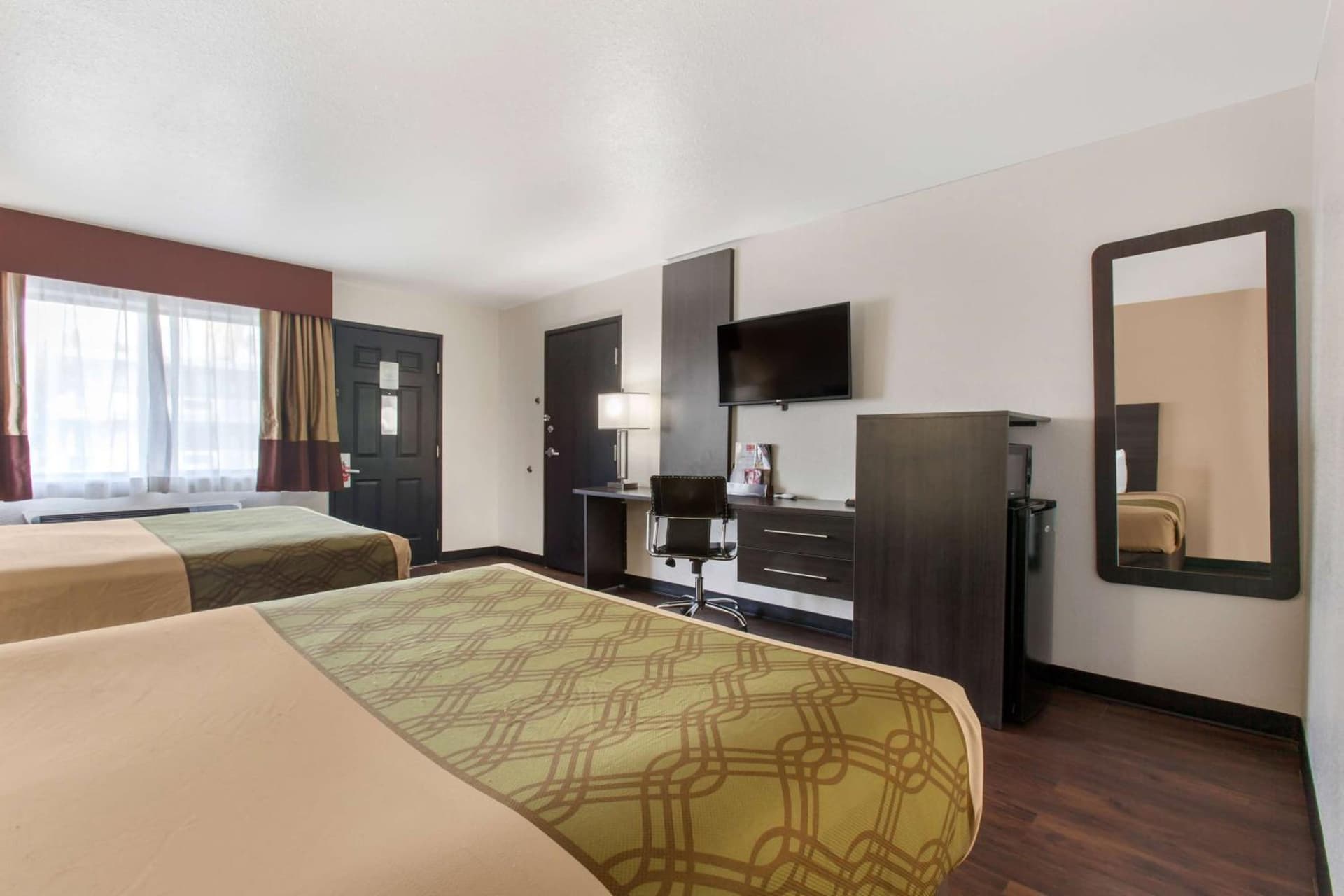 SureStay Hotel by Best Western Phoenix Airport gallery photo in Phoenix, AZ — image 82