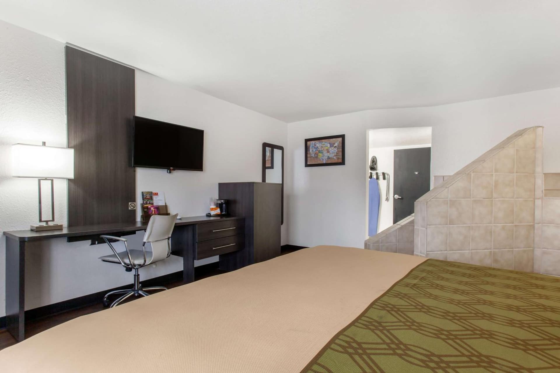 SureStay Hotel by Best Western Phoenix Airport gallery photo in Phoenix, AZ — image 75
