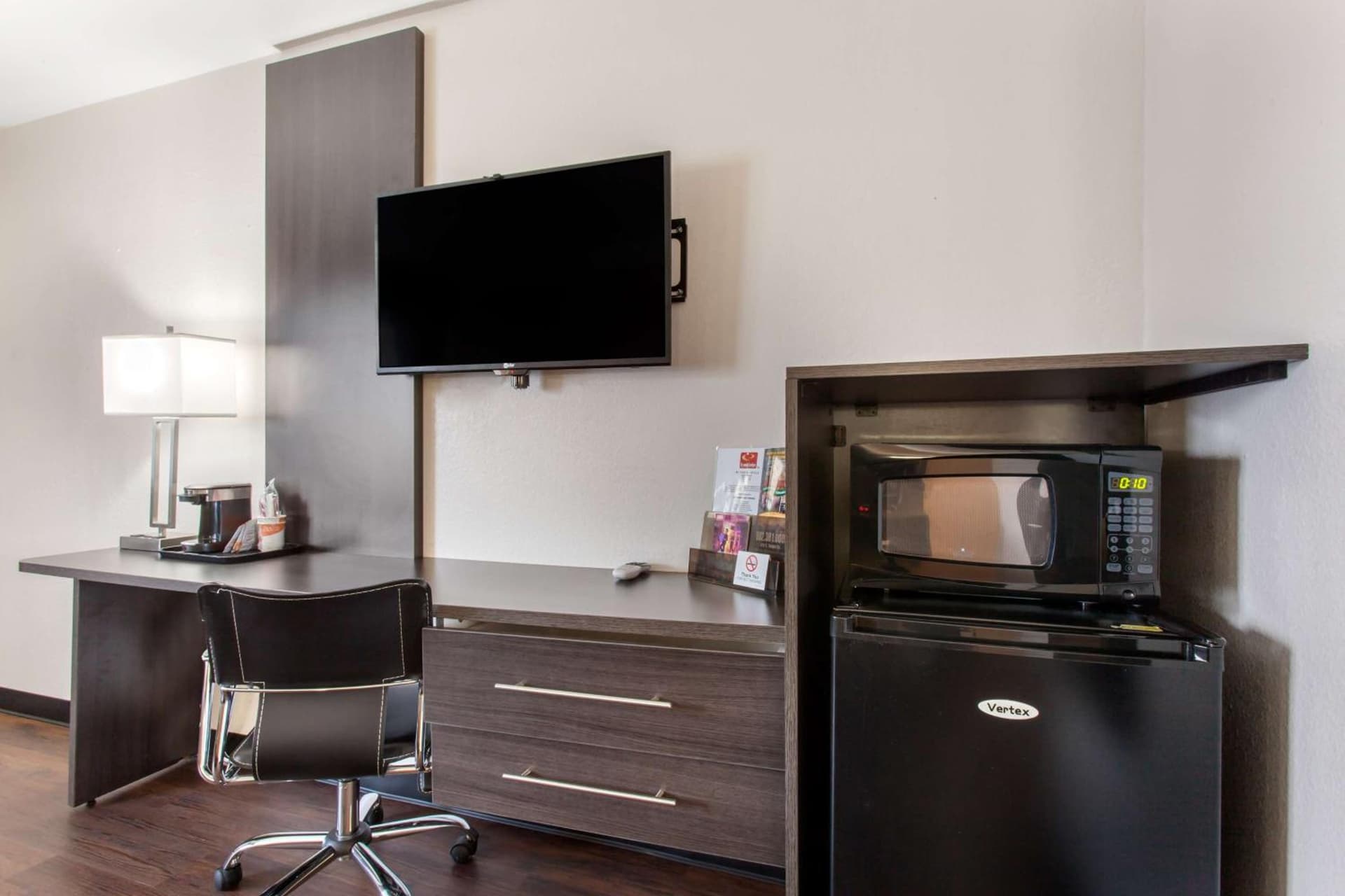 SureStay Hotel by Best Western Phoenix Airport gallery photo in Phoenix, AZ — image 71