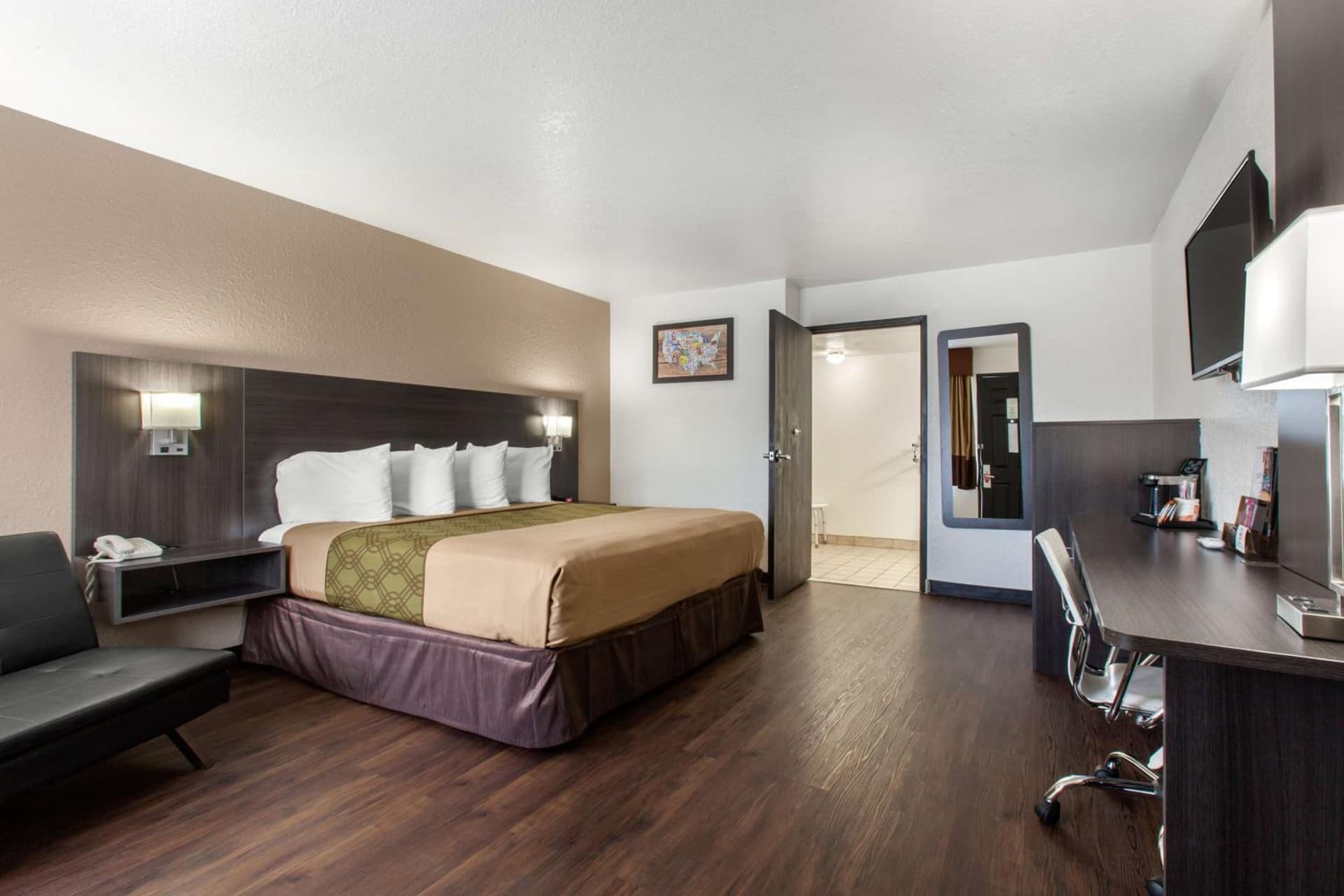 SureStay Hotel by Best Western Phoenix Airport gallery photo in Phoenix, AZ — image 17