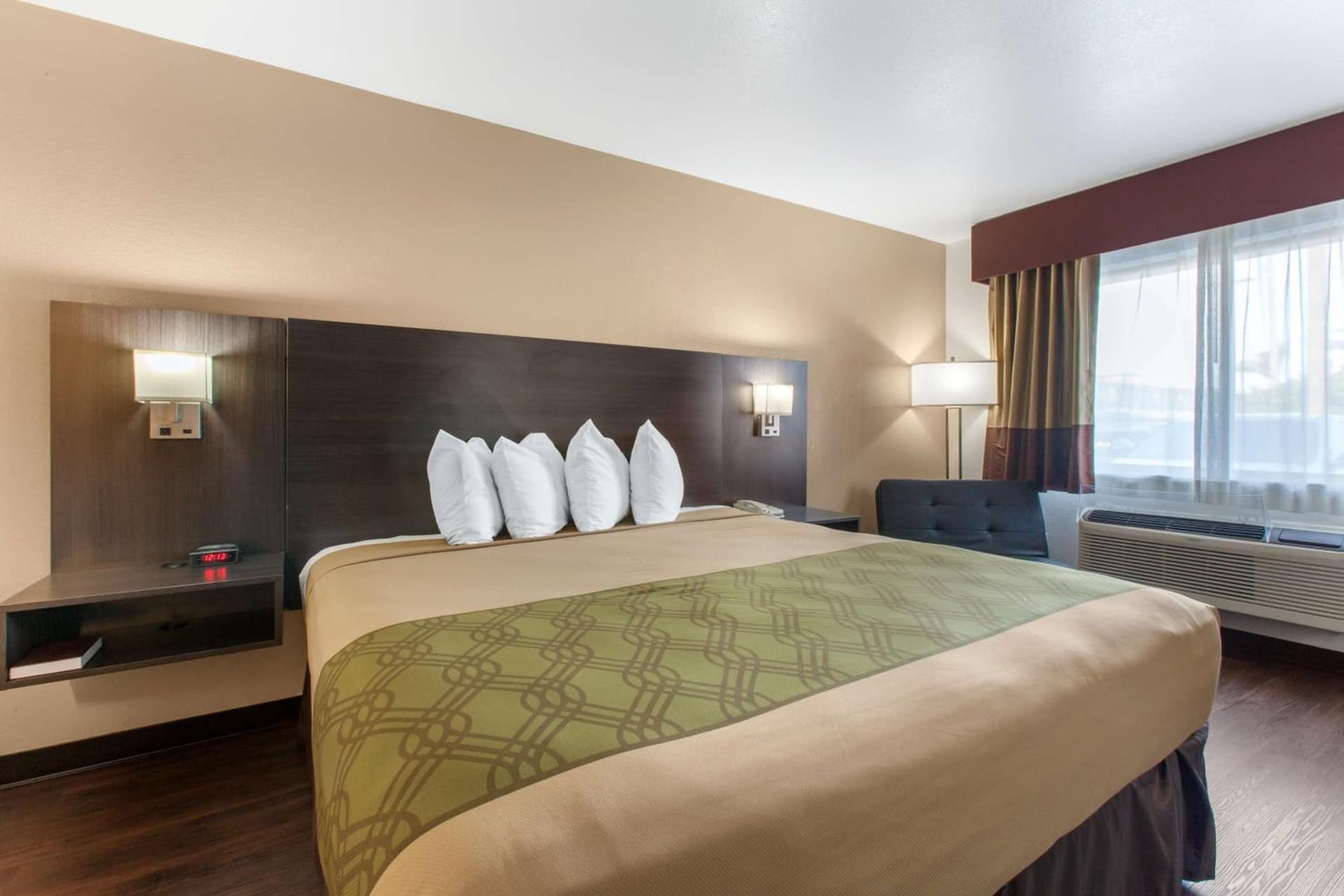 SureStay Hotel by Best Western Phoenix Airport gallery photo in Phoenix, AZ — image 22