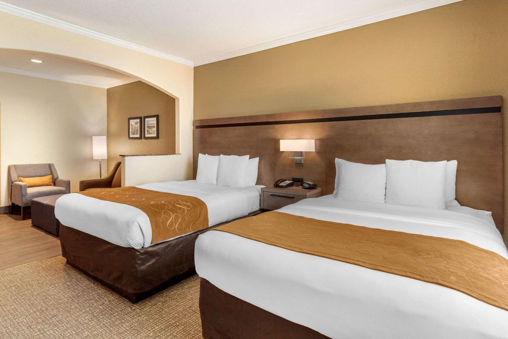 Comfort Suites Baytown I - 10 gallery photo in Baytown, TX — image 23
