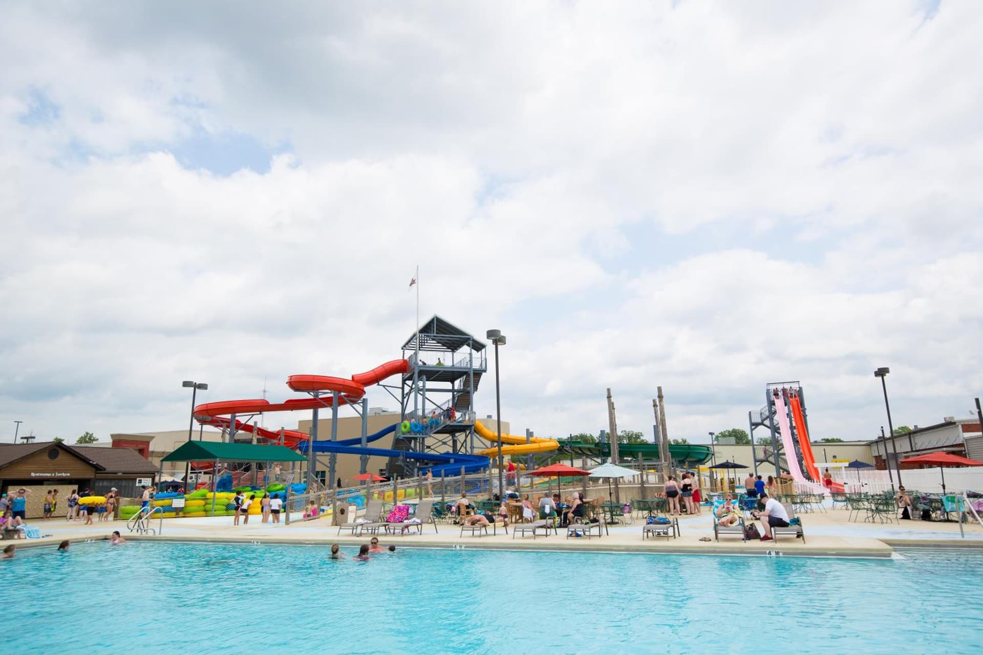 Fun City Resort Hotel interior in Burlington, IA — gallery photo 2