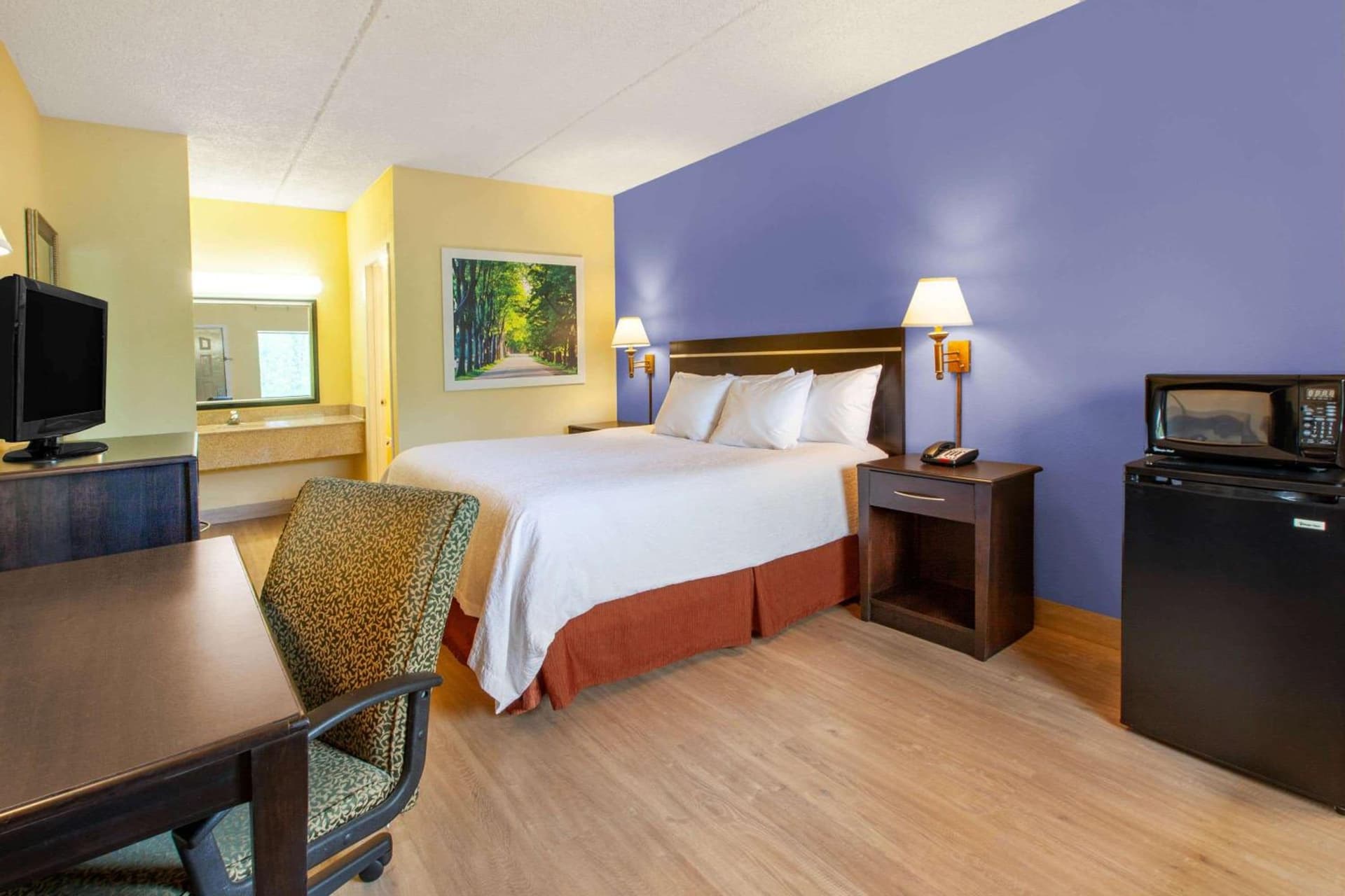 Days Inn by Wyndham Grantville gallery photo in Grantville, PA — image 9