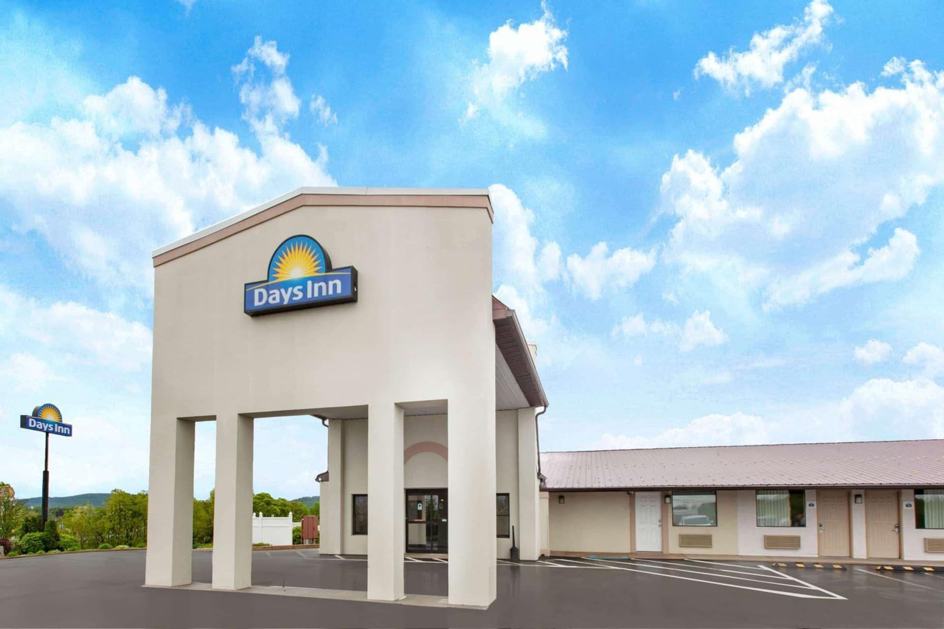 Days Inn by Wyndham Grantville featured exterior or lobby in Grantville, PA — similar hotel