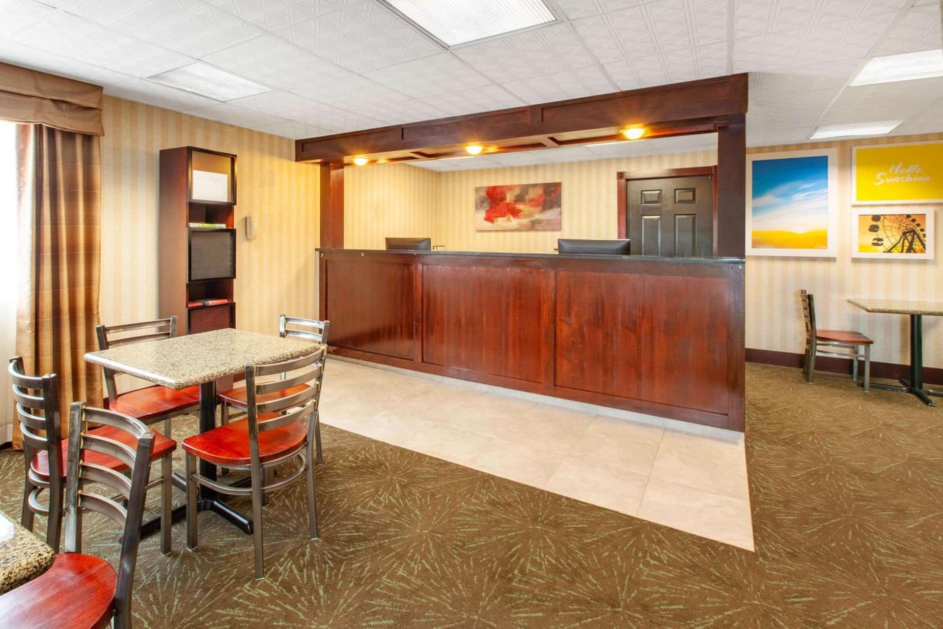 Days Inn by Wyndham Grantville interior in Grantville, PA — gallery photo 2