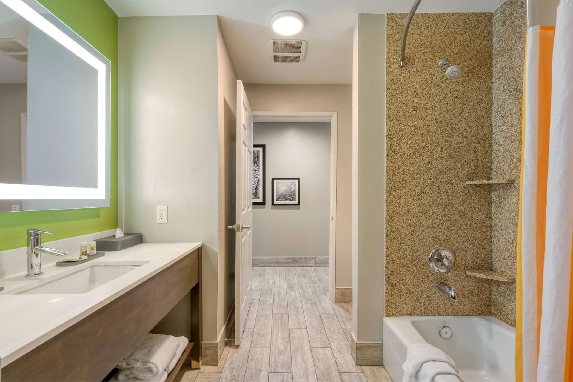 La Quinta by Wyndham Visalia/Sequoia Gateway gallery photo in Visalia, CA — image 34