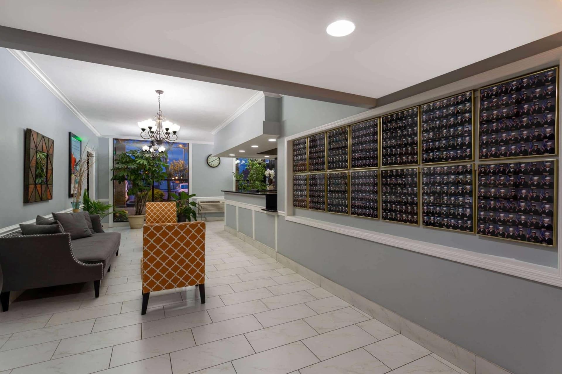 Howard Johnson by Wyndham Waukegan Great Lakes property views in Waukegan, IL — gallery photo 3
