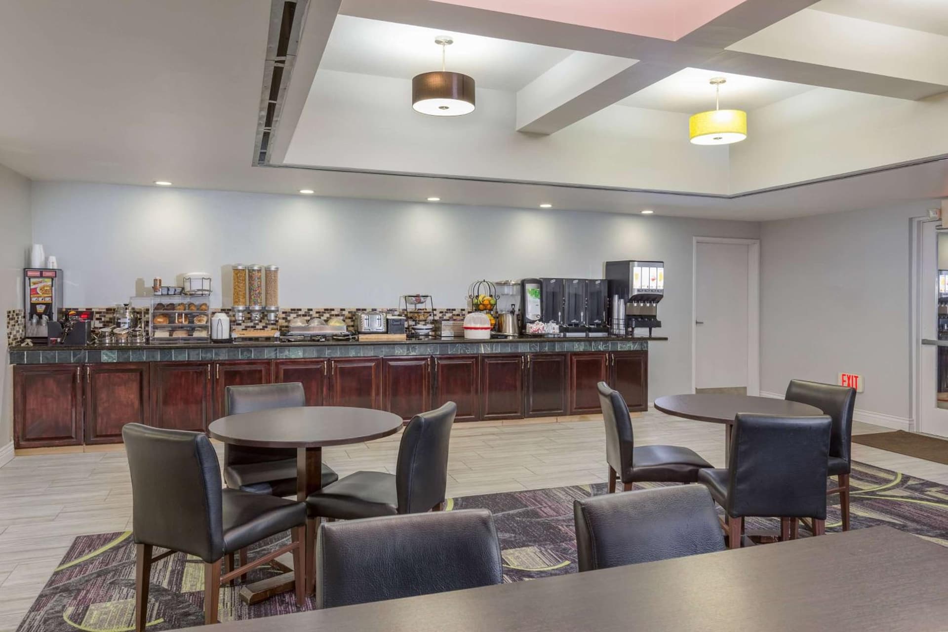 La Quinta by Wyndham Visalia/Sequoia Gateway gallery photo in Visalia, CA — image 57