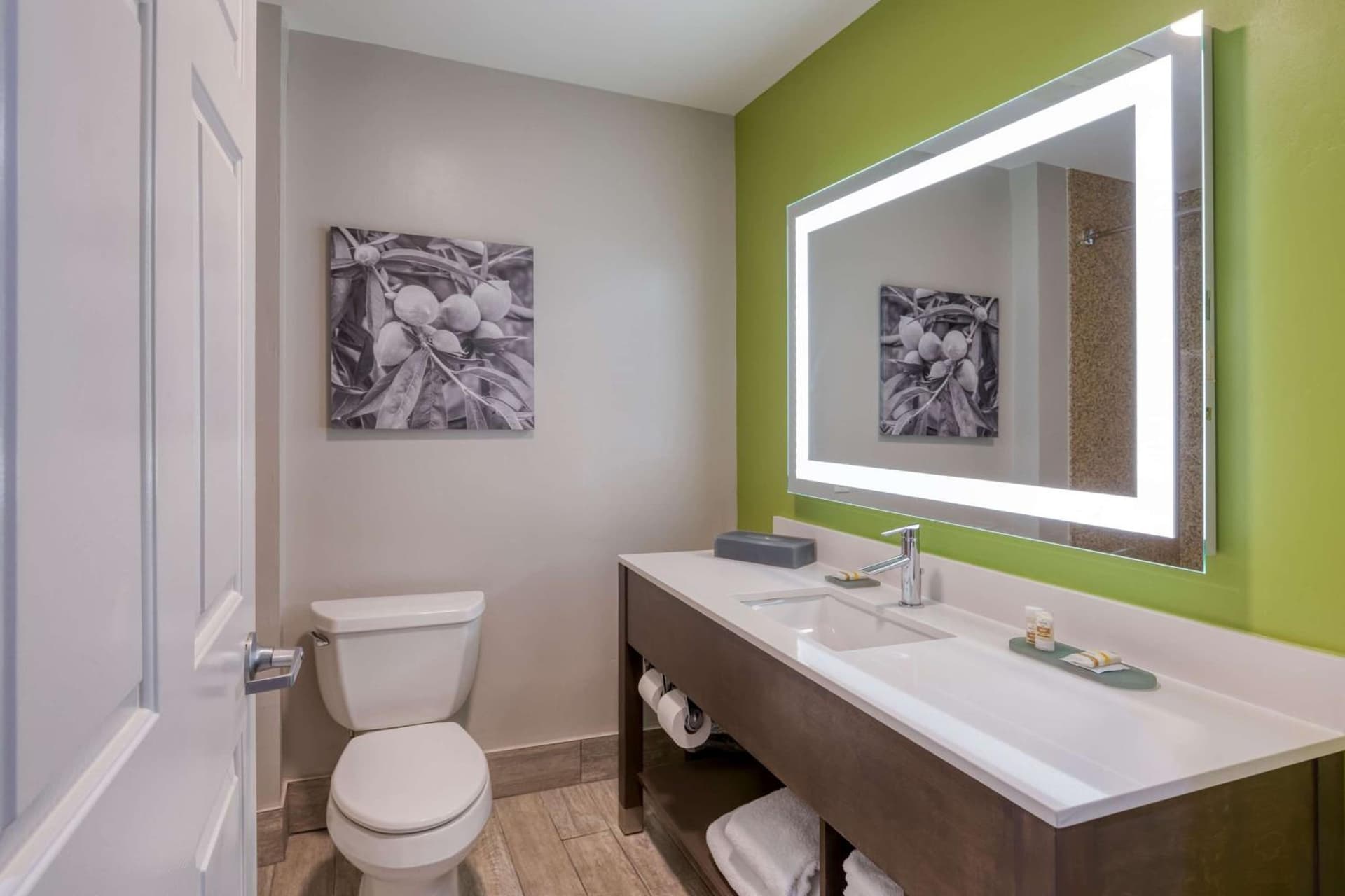 La Quinta by Wyndham Visalia/Sequoia Gateway gallery photo in Visalia, CA — image 30
