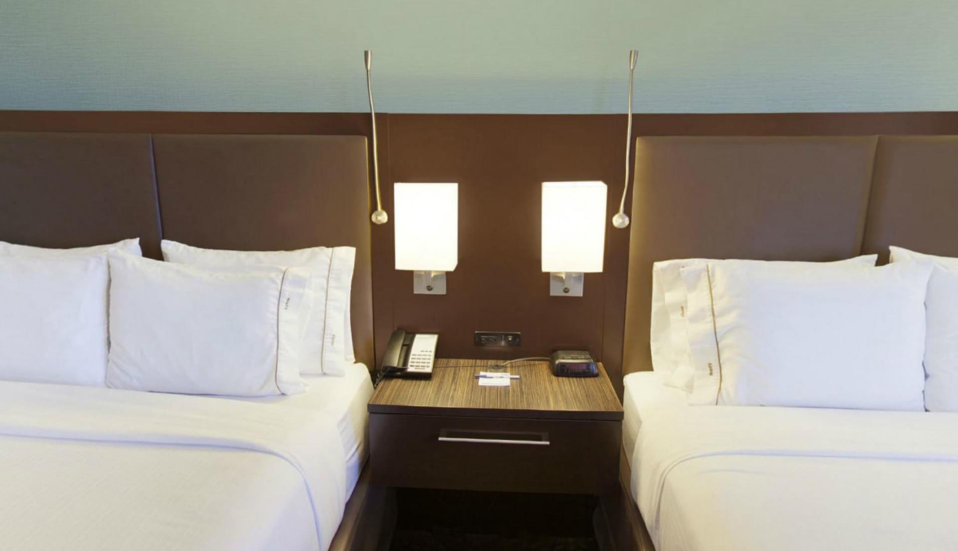 Holiday Inn Express Romulus / Detroit Airport by IHG property views in Romulus, MI — gallery photo 3