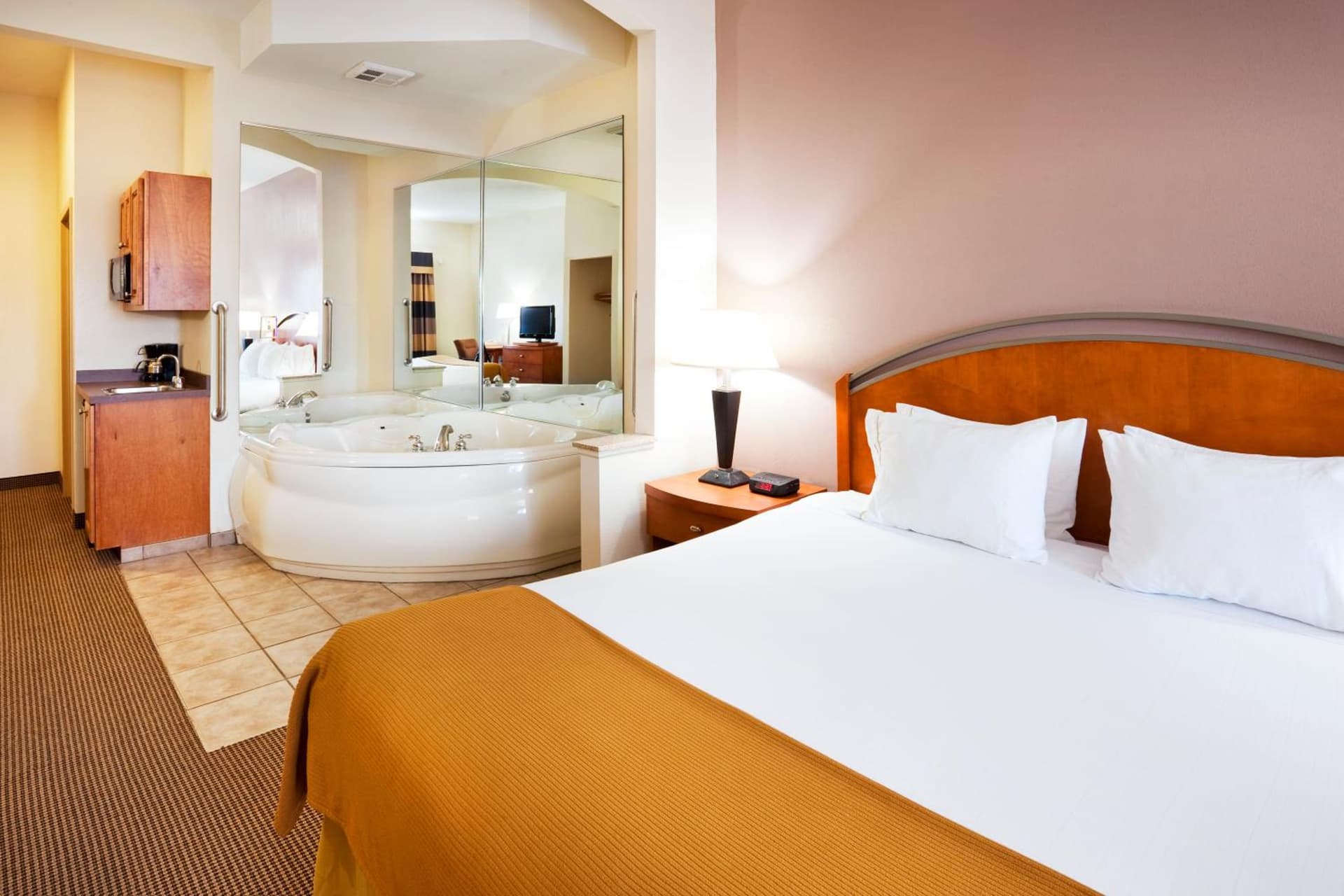 Holiday Inn Express Forest City by IHG property views in Forest City, NC — gallery photo 3