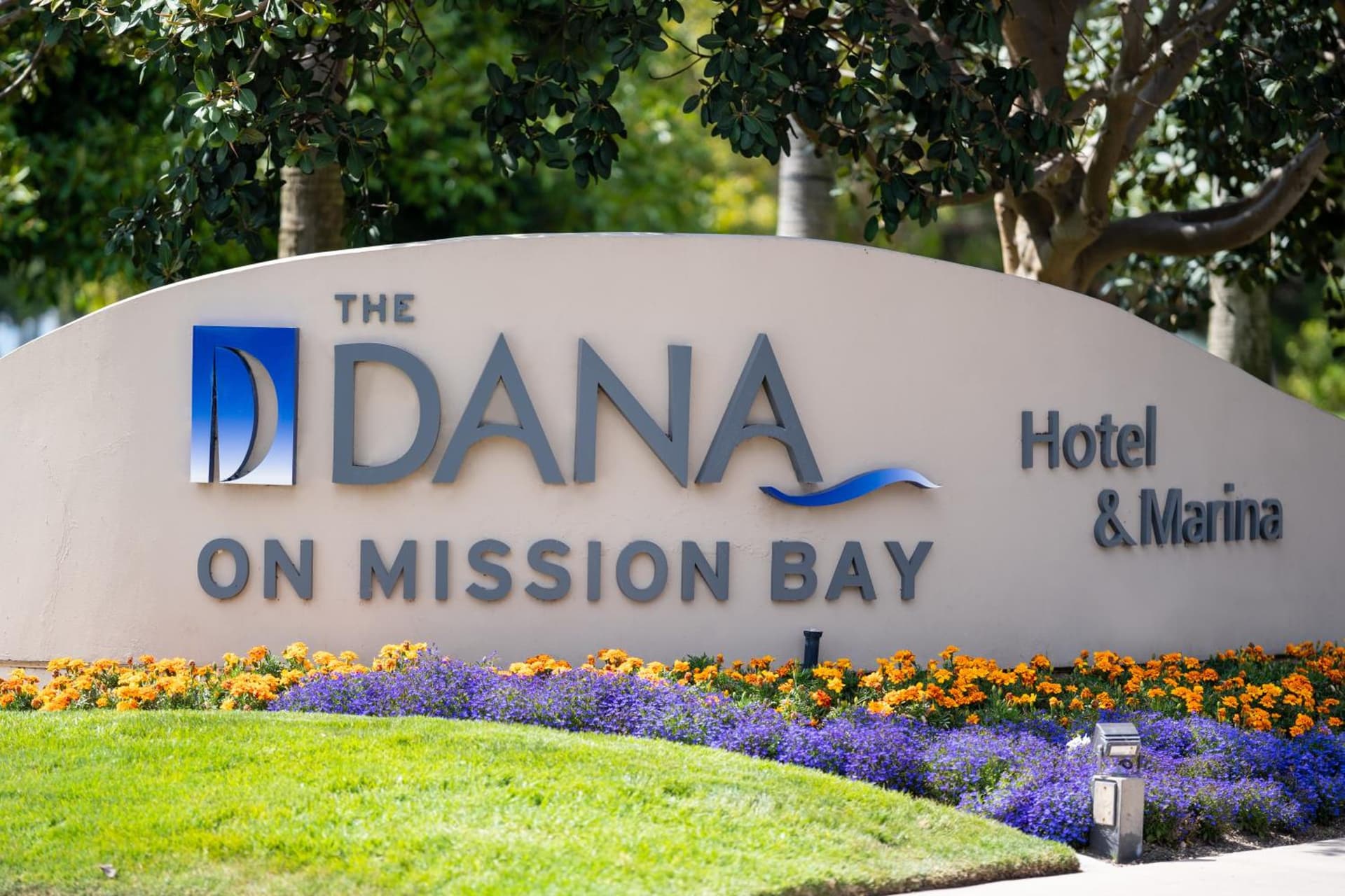 The Dana on Mission Bay interior in San Diego, CA — gallery photo 2