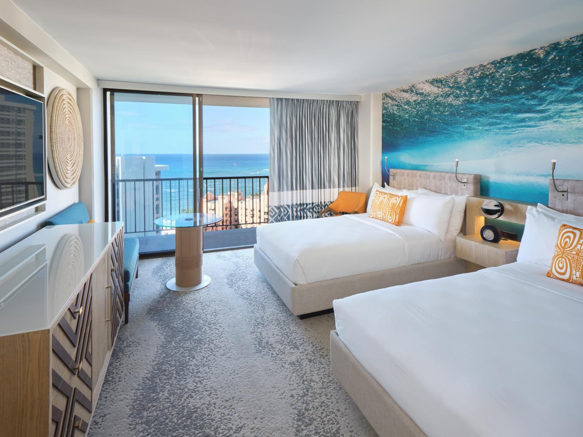 OUTRIGGER Waikiki Beachcomber Hotel gallery photo in Honolulu, HI — image 94