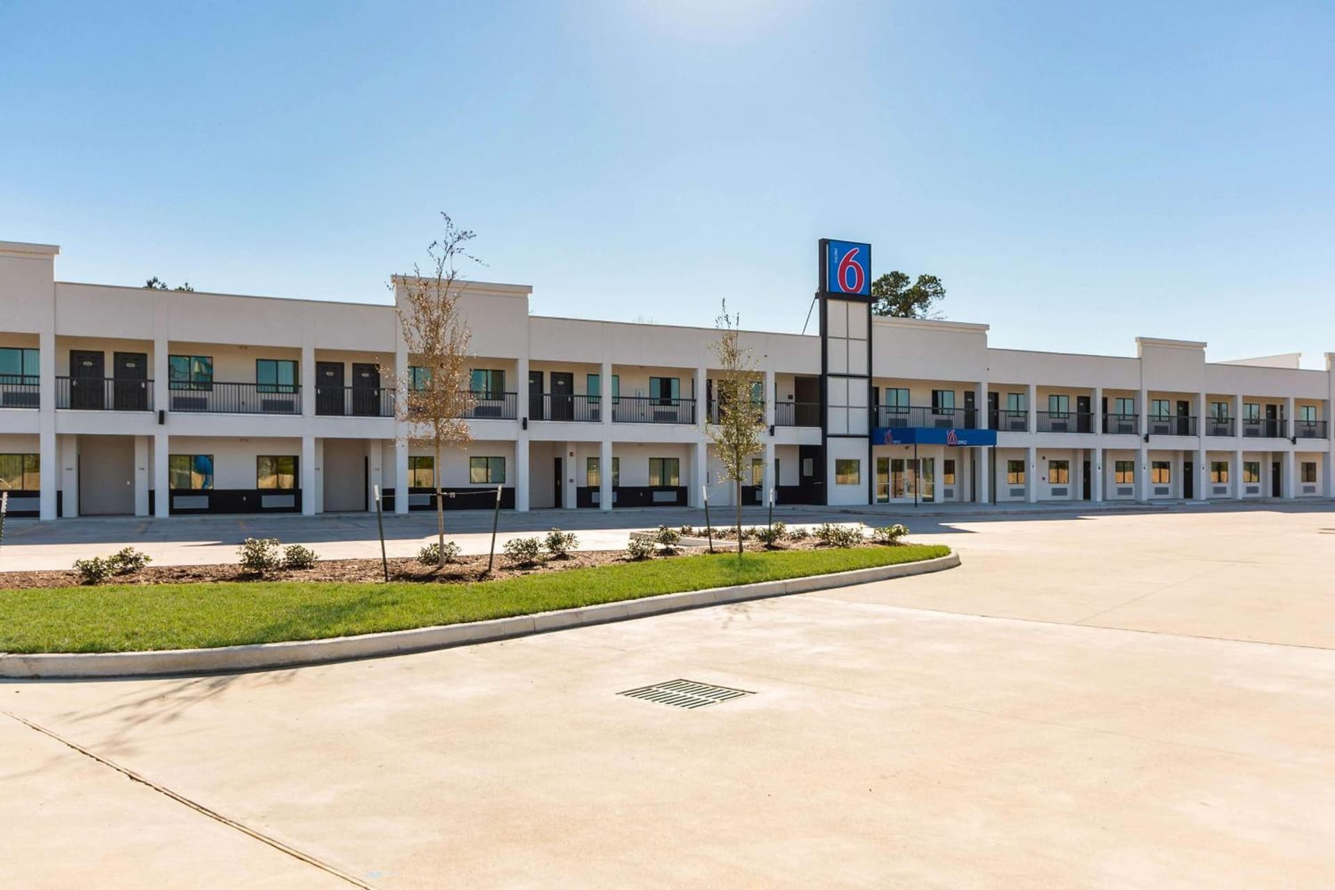 Motel 6-Channelview, TX interior in Channelview, TX — gallery photo 2