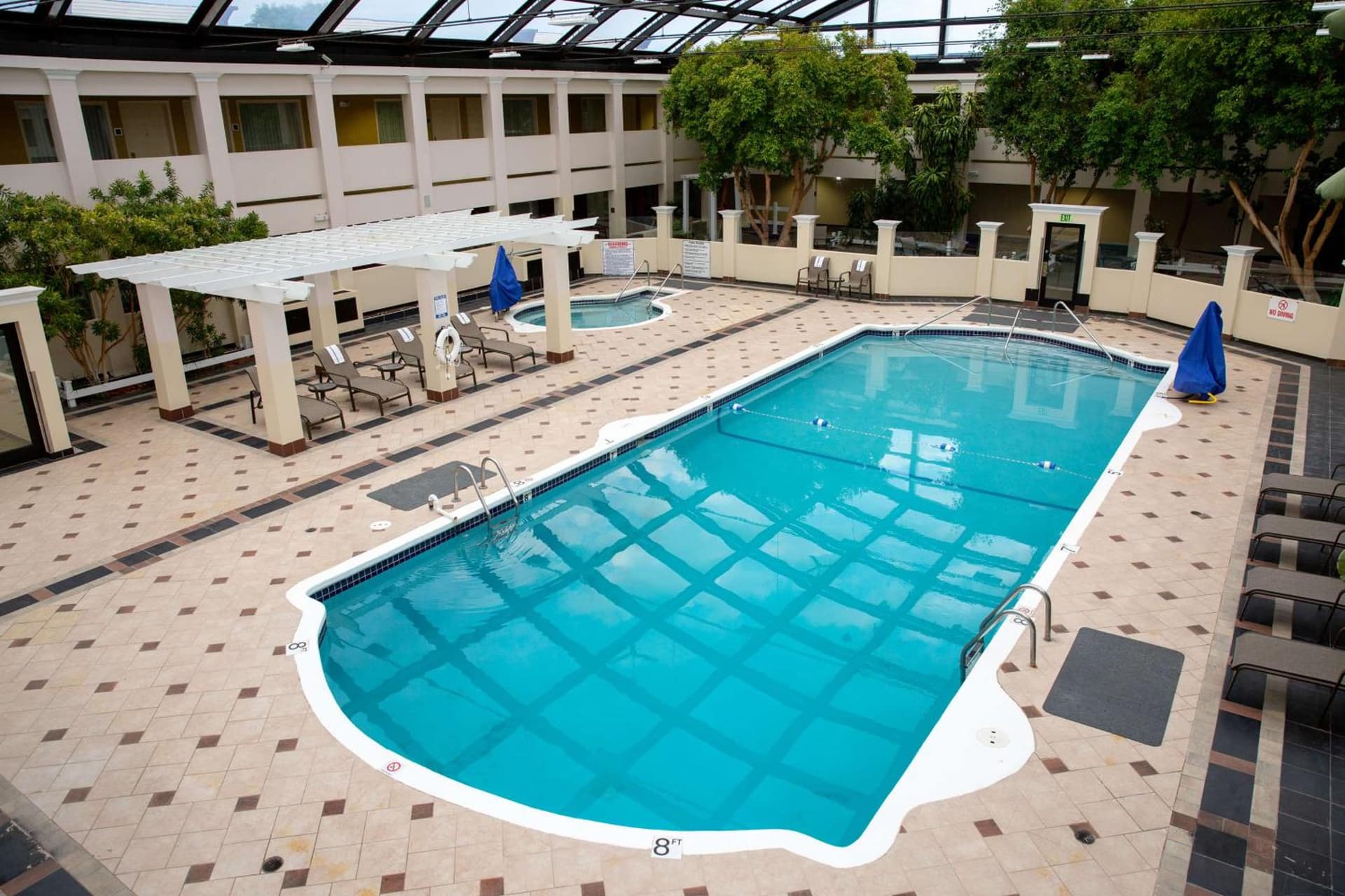 Best Western Plus Milwaukee Airport Hotel & Conference Center gallery photo in Milwaukee, WI — image 13