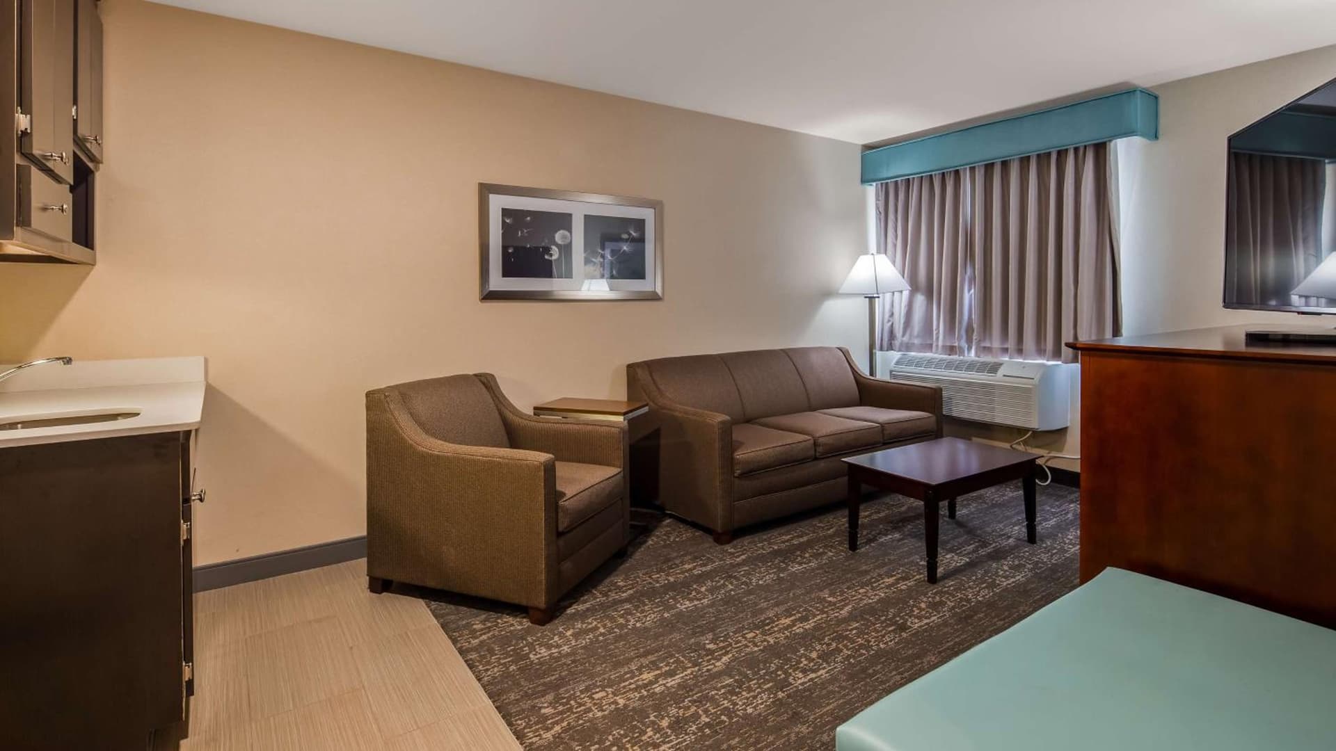 Best Western Hampshire Inn & Suites gallery photo in Seabrook, NH — image 13