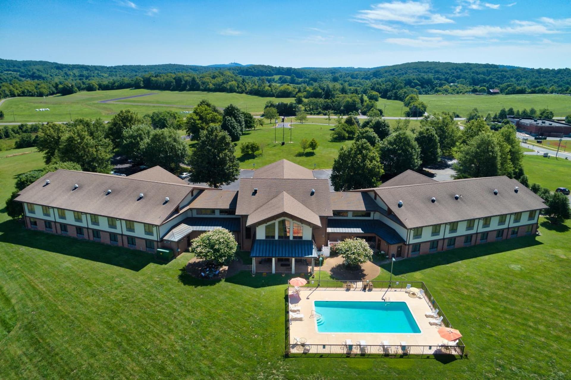 Round Hill Inn property views in Orange, VA — gallery photo 3