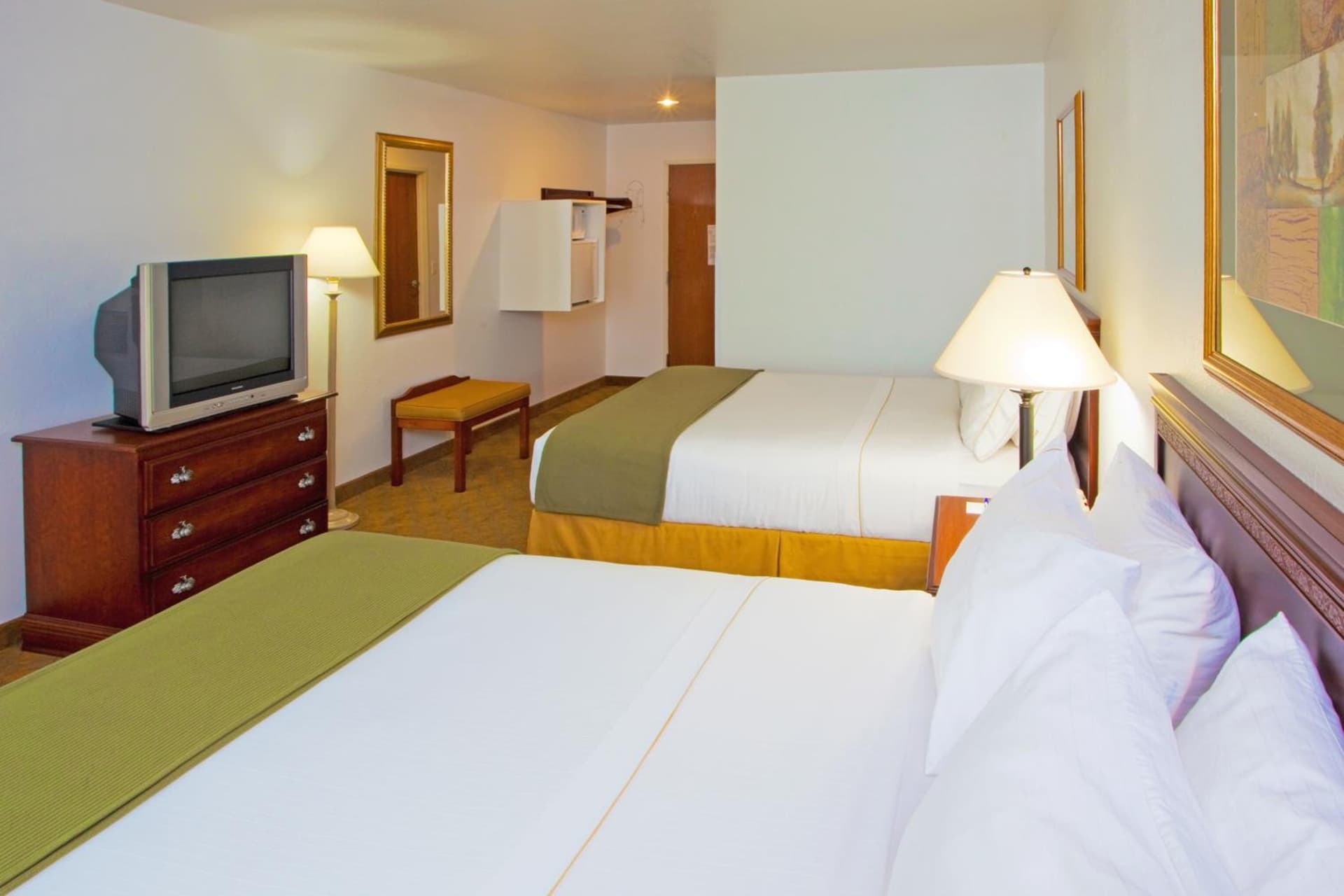 Holiday Inn Express Hotel & Suites Elkins by IHG property views in Elkins, WV — gallery photo 3