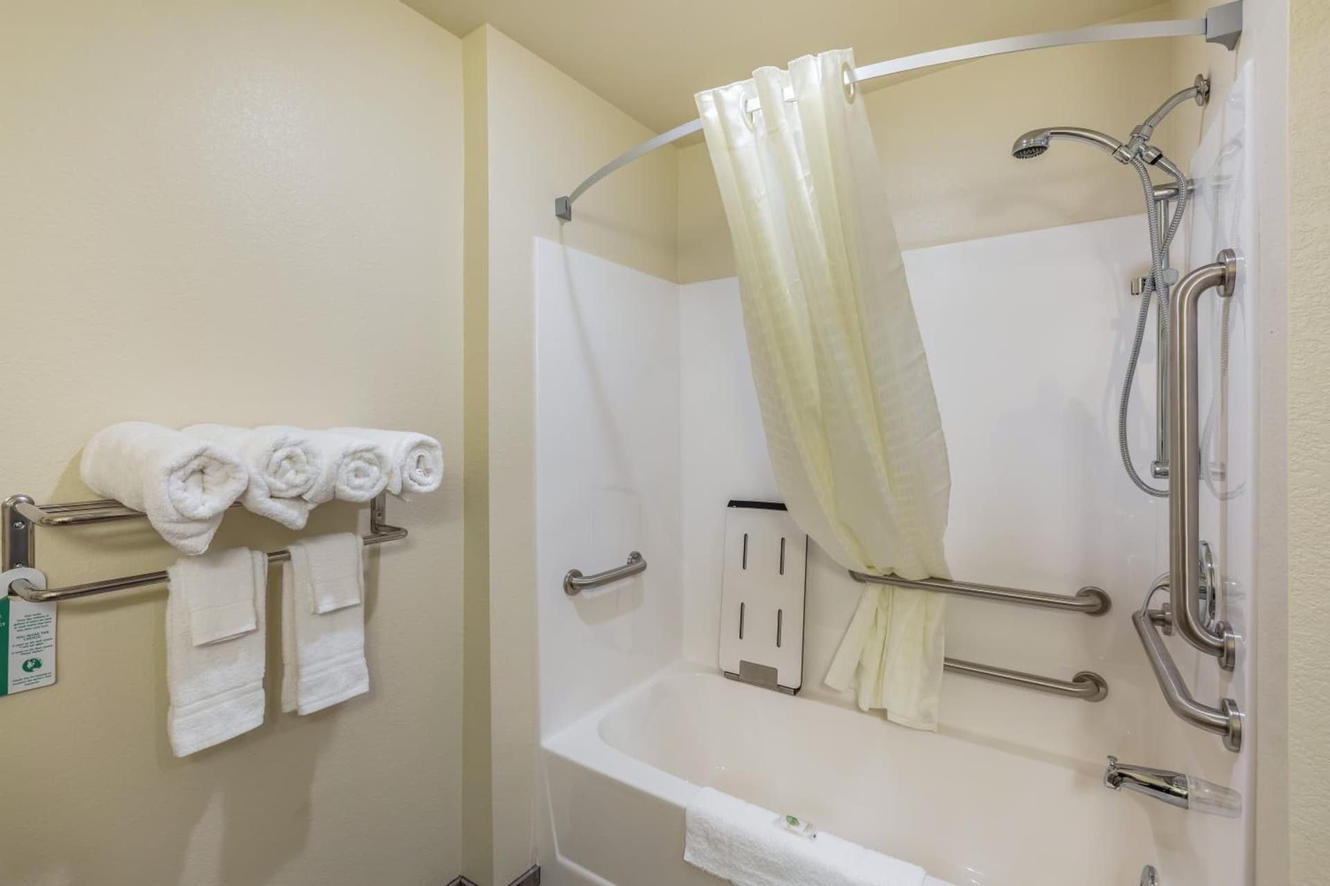 Cobblestone Hotel & Suites Hartford interior in Hartford, WI — gallery photo 2