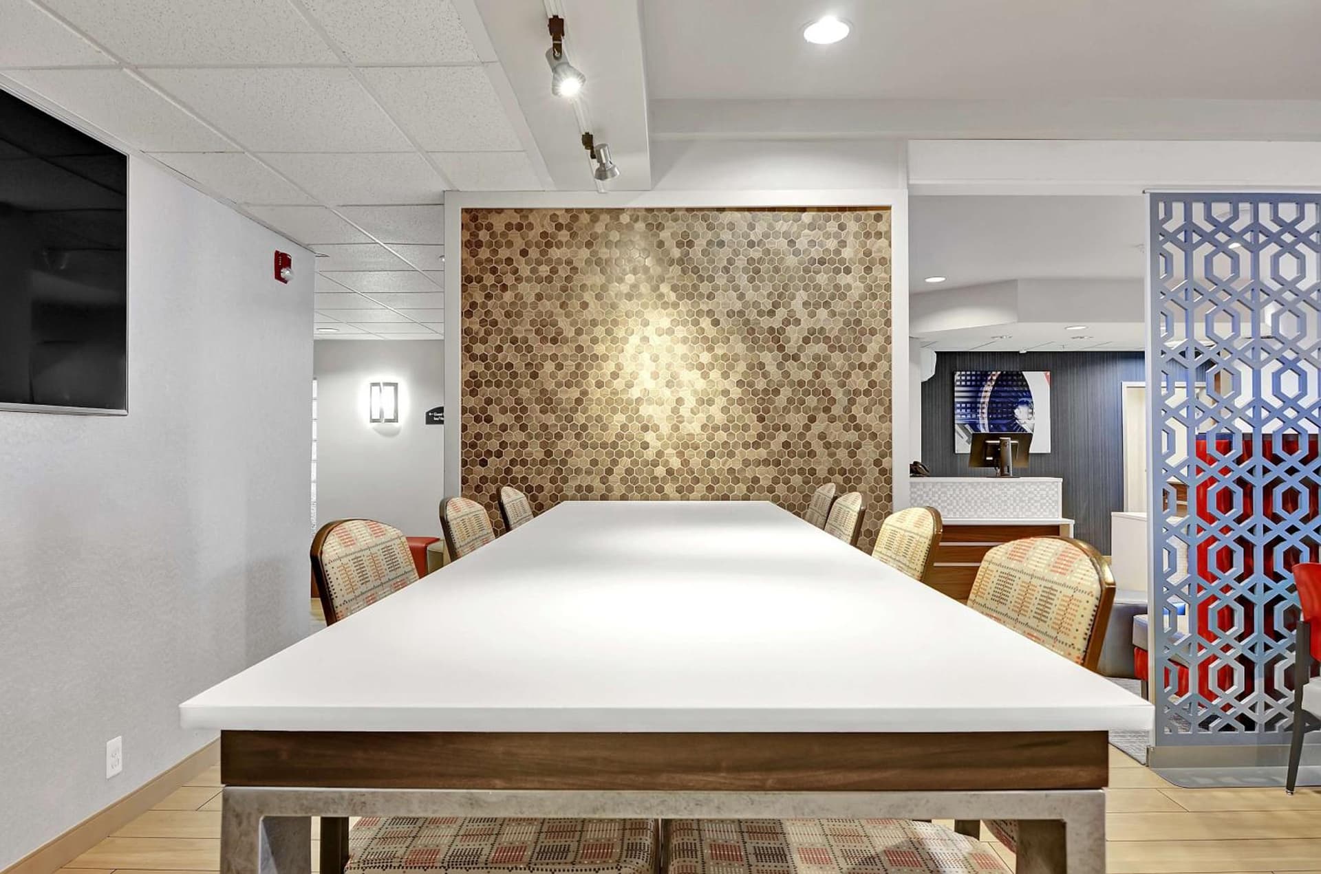 Executive Residency by Best Western Navigator Inn & Suites gallery photo in Everett, WA — image 12