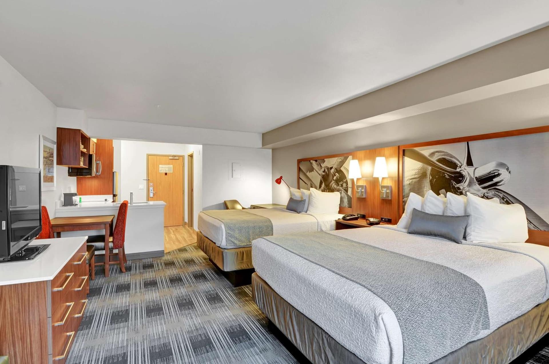 Executive Residency by Best Western Navigator Inn & Suites gallery photo in Everett, WA — image 16
