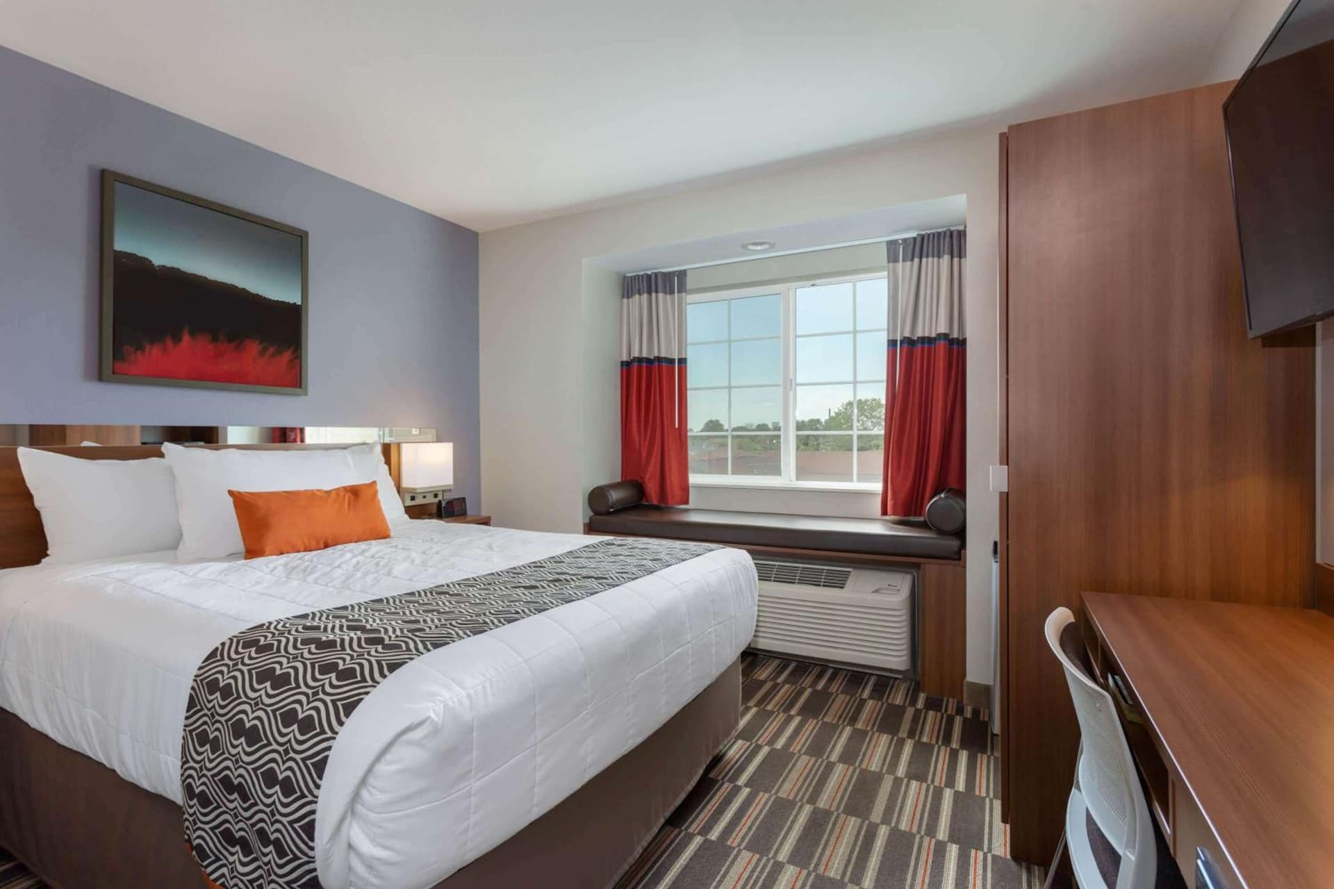Microtel Inn & Suites by Wyndham Niagara Falls gallery photo in Niagara Falls, NY — image 28