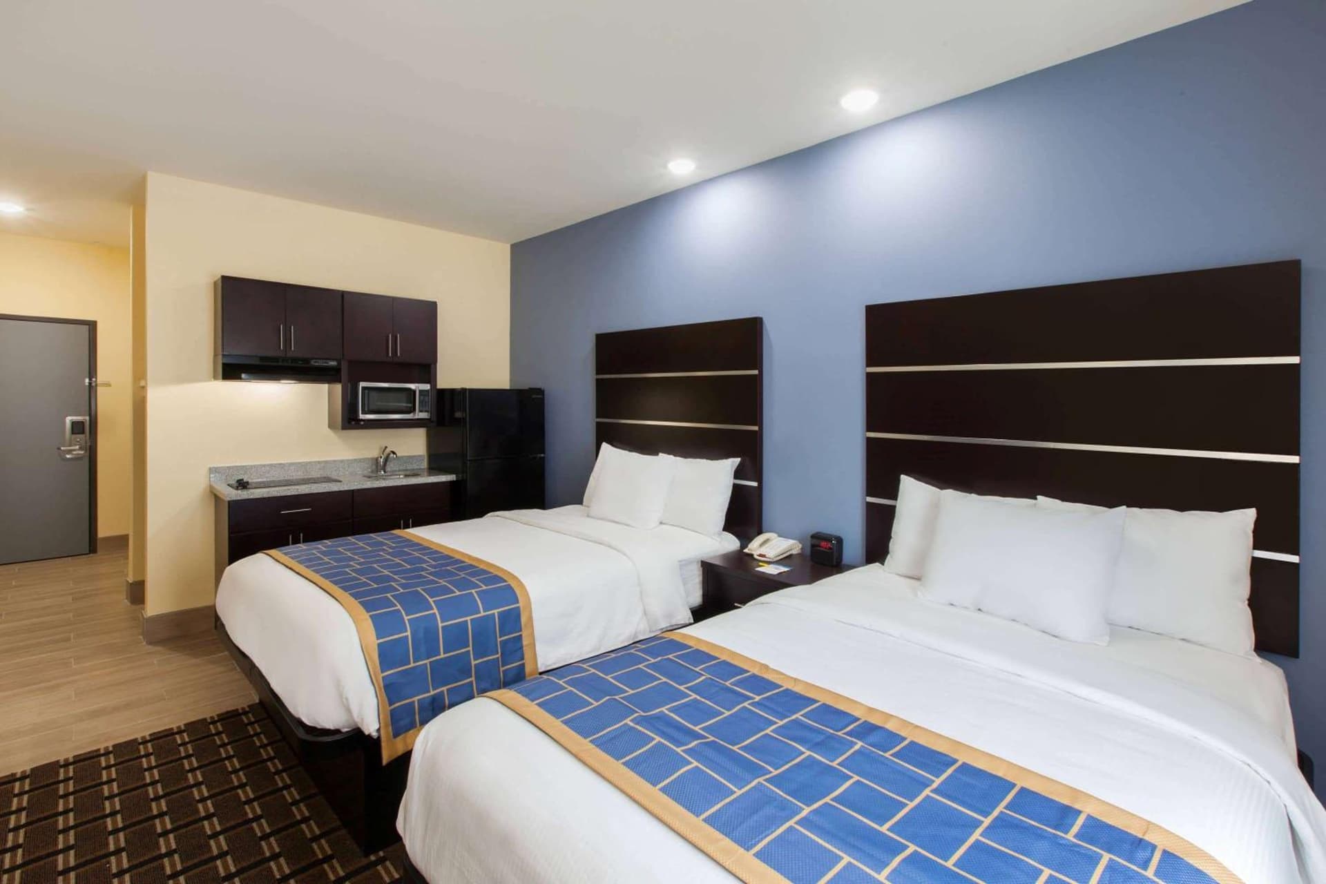 Days Inn by Wyndham Baton Rouge Airport gallery photo in Baton Rouge, LA — image 19
