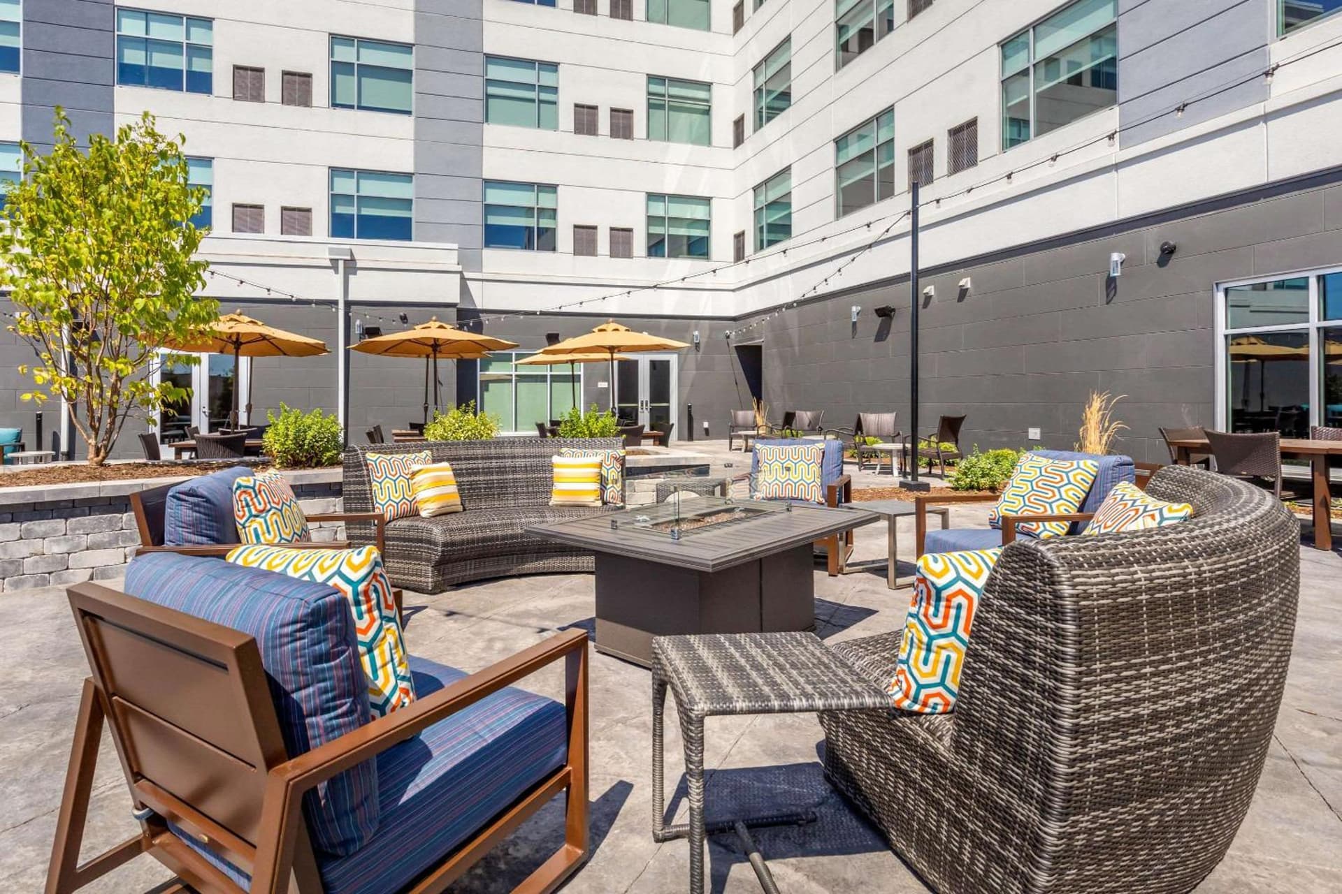 Holiday Inn Express Bettendorf - Davenport NE by IHG gallery photo in Bettendorf, IA — image 42