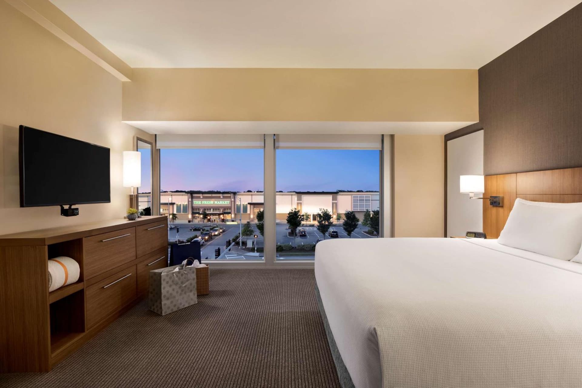 Hyatt Place Virginia Beach Town Center interior in Virginia Beach, VA — gallery photo 2