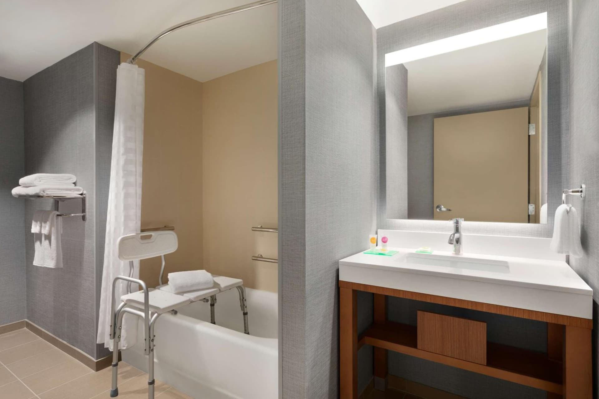 Hyatt Place Virginia Beach Town Center gallery photo in Virginia Beach, VA — image 42