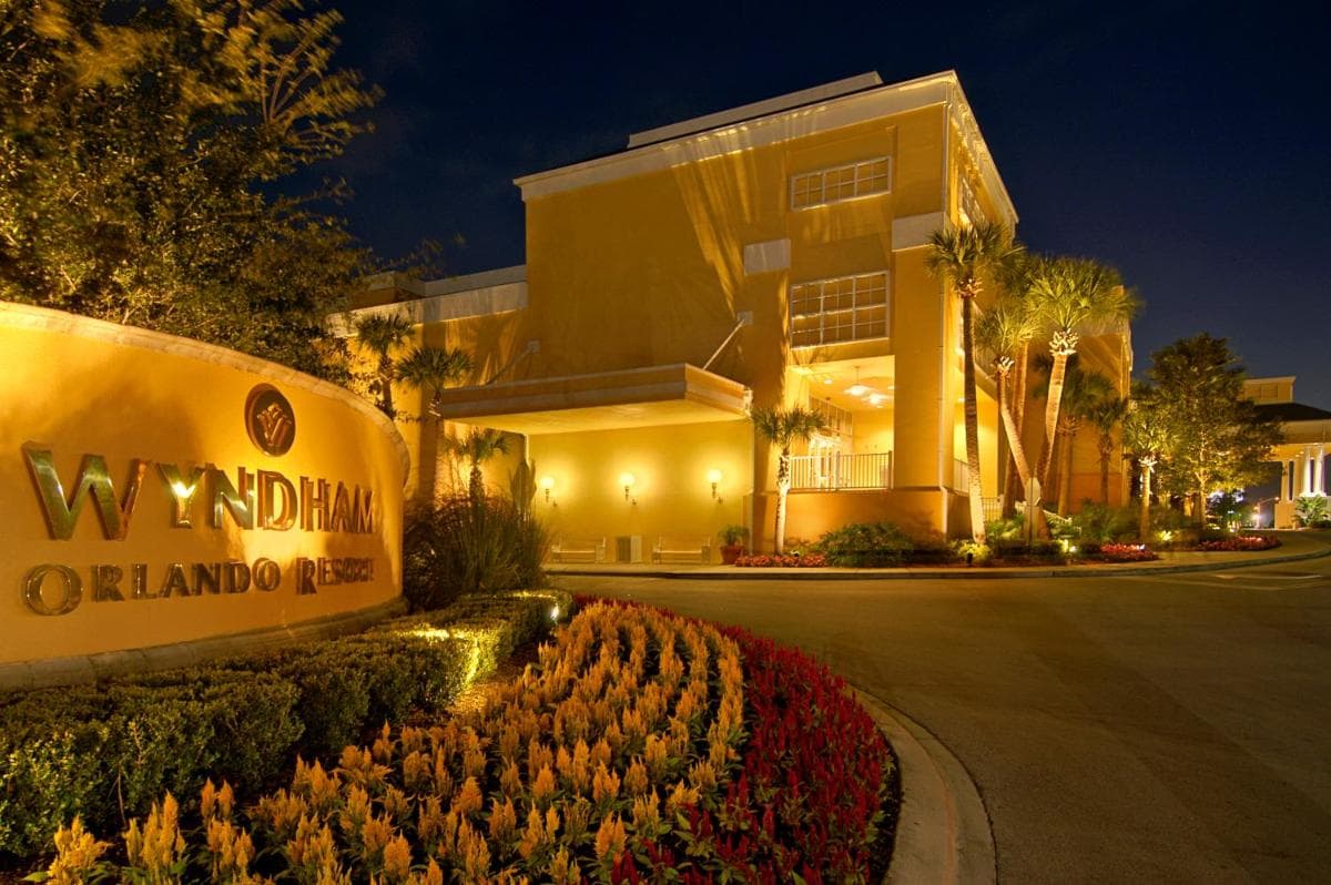 Wyndham Orlando Resort International Drive interior in Orlando, FL — gallery photo 2