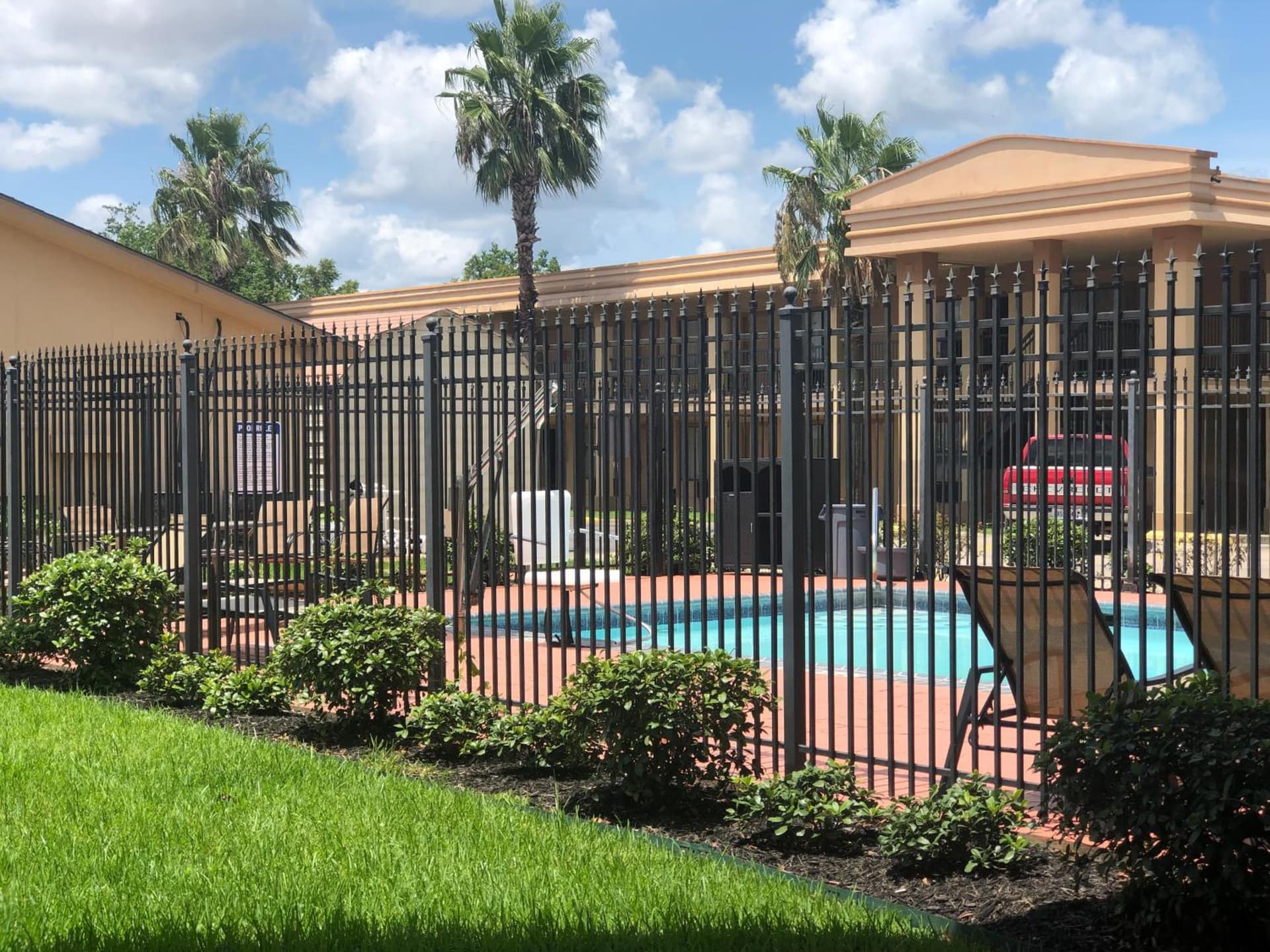 Days Inn by Wyndham Lake Charles gallery photo in Lake Charles, LA — image 25