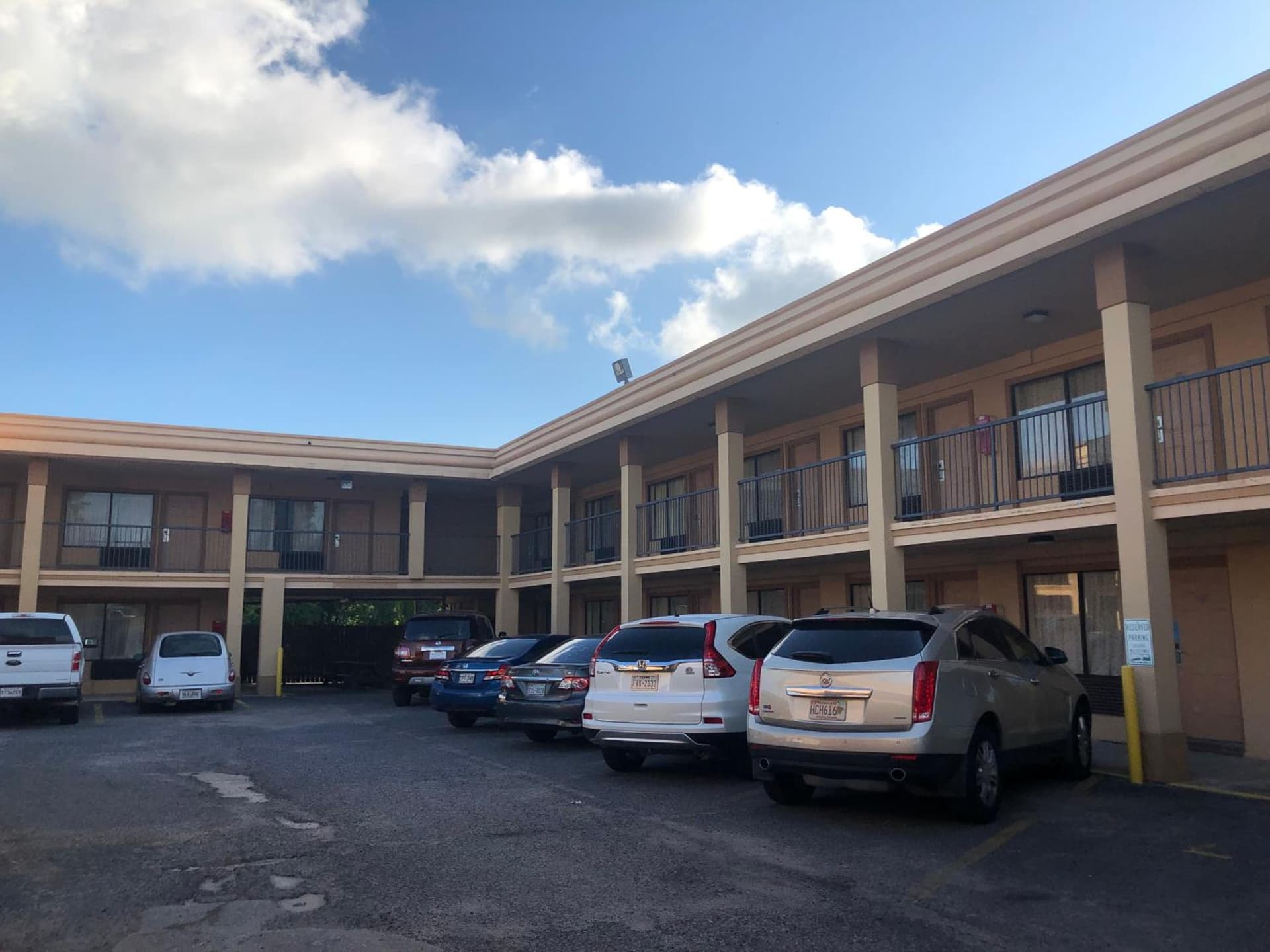 Days Inn by Wyndham Lake Charles gallery photo in Lake Charles, LA — image 9
