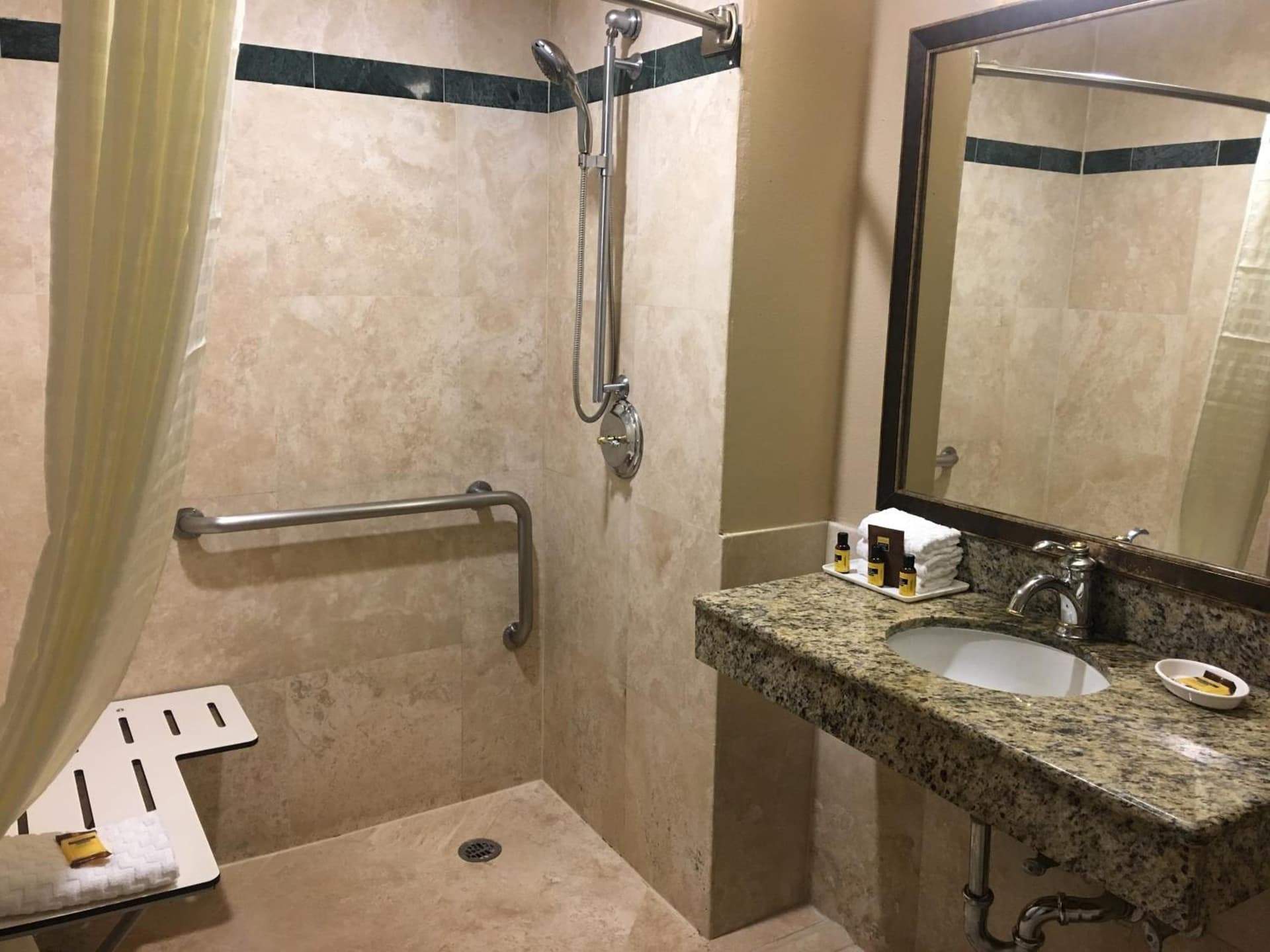 Best Western Plus Marina Shores Hotel gallery photo in Dana Point, CA — image 23