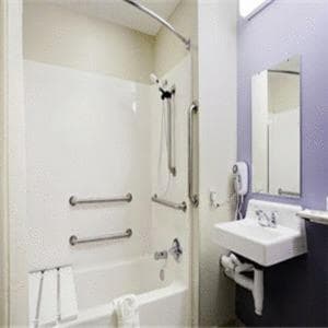 Microtel Inn & Suites by Wyndham Amarillo gallery photo in Amarillo, TX — image 6