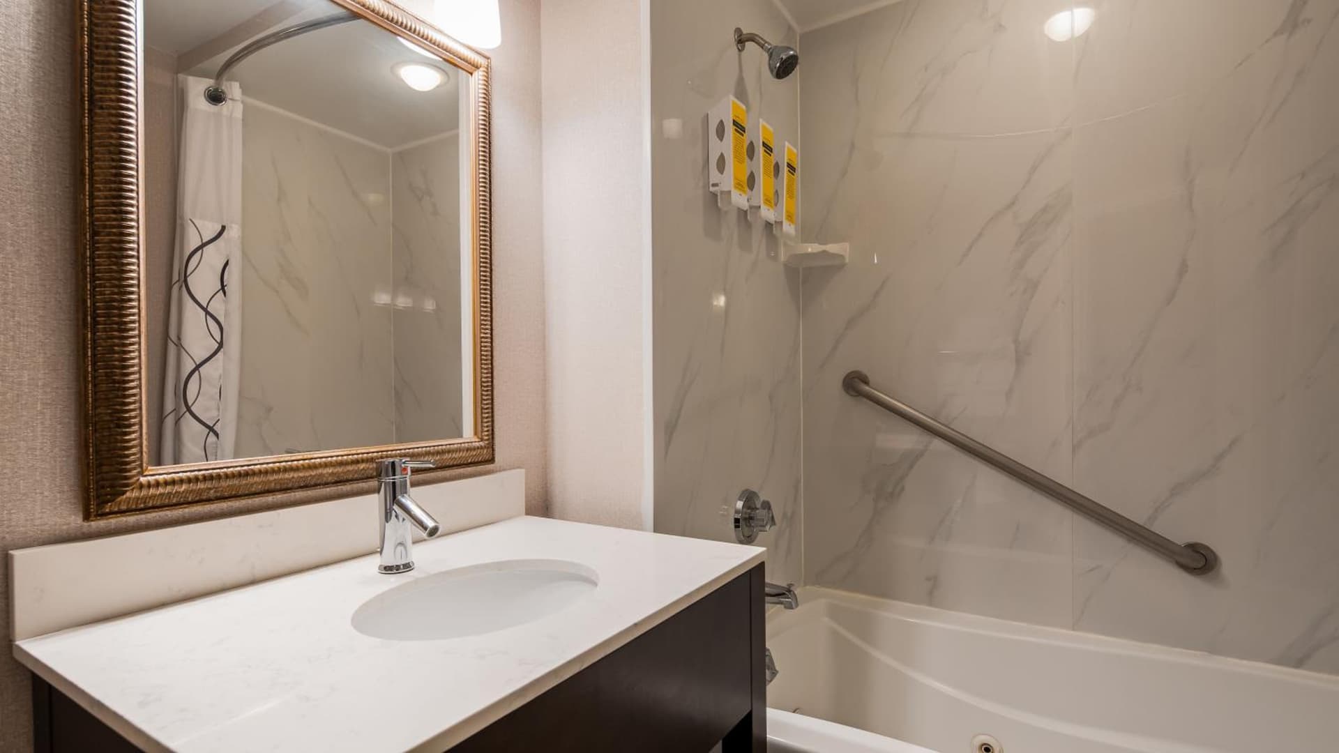 Best Western Plus St. Christopher Hotel gallery photo in New Orleans, LA — image 73