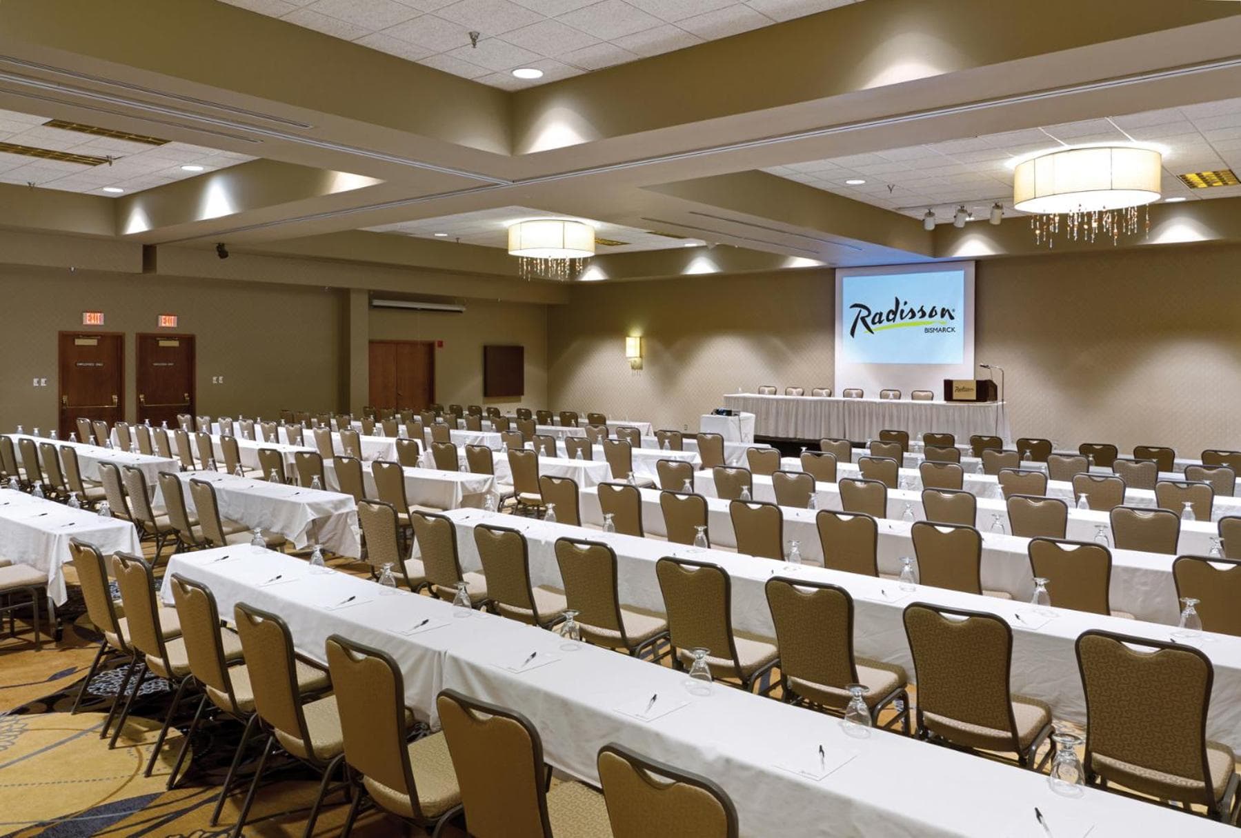 Radisson Hotel Bismarck gallery photo in Bismarck, ND — image 23