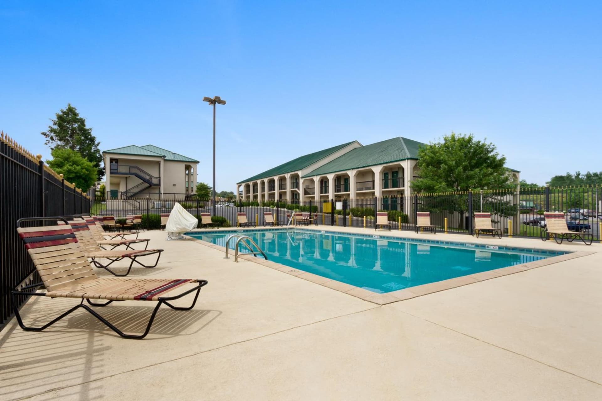 Baymont by Wyndham Johnson City gallery photo in Johnson City, TN — image 40