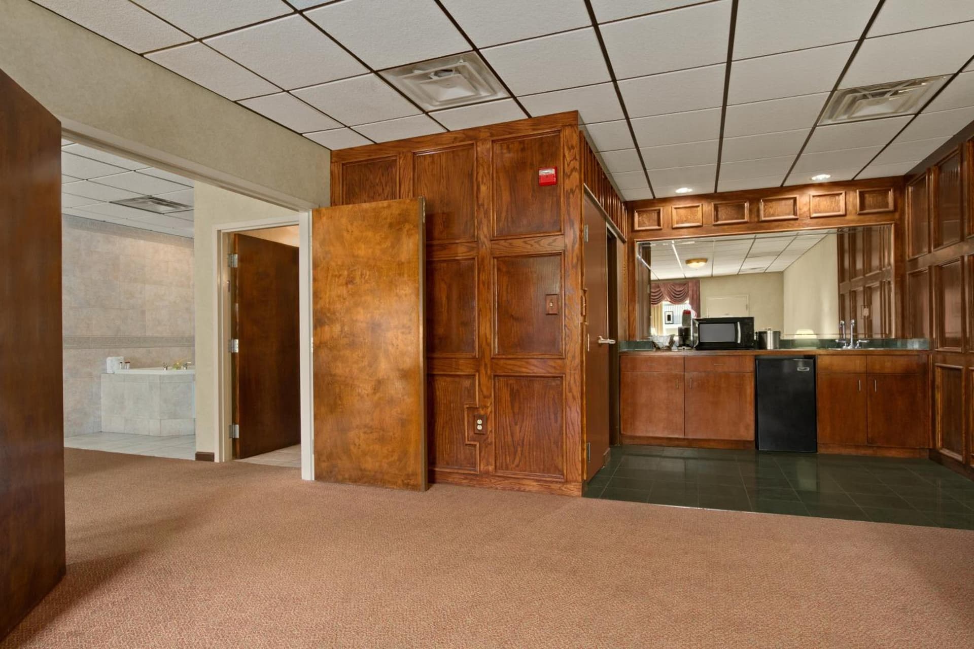 Baymont by Wyndham Johnson City gallery photo in Johnson City, TN — image 35